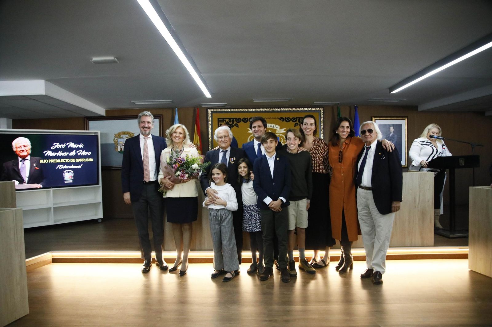 Las imágenes del nombramiento de hijo predilecto de Garrucha a José María Martínez de Haro