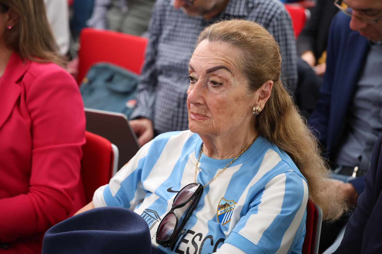 Las fotos de la gran reunión del 120 aniversario del fútbol en Málaga Las fotos de la gran reunión del 120 aniversario del fútbol en Málaga