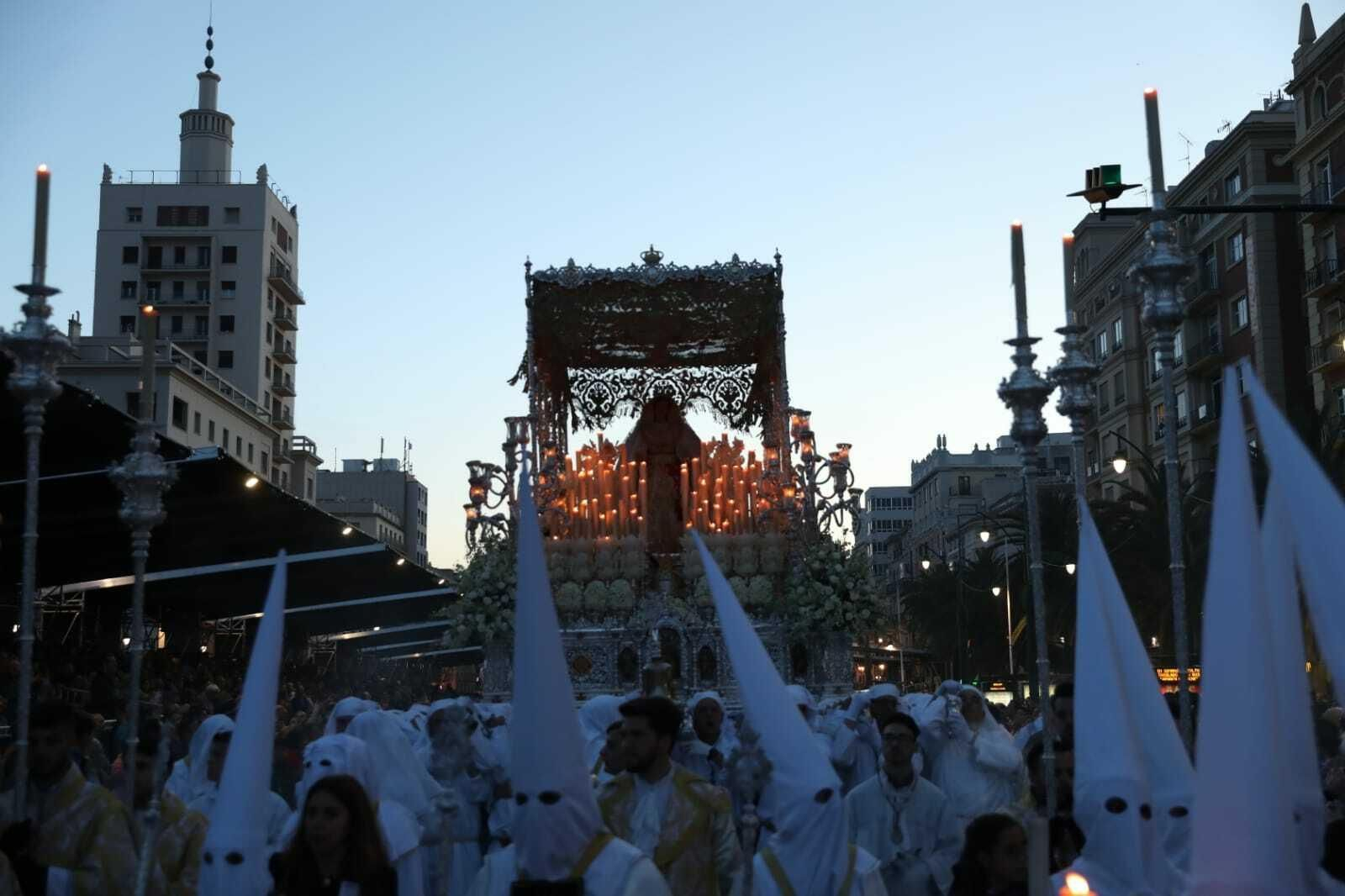 Las fotos del Rocío en el Martes Santo en Málaga Las fotos del Rocío en el Martes Santo en Málaga