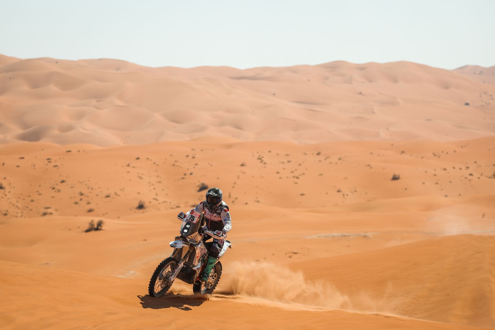 Las espectaculares imágenes del Dakar por las dunas