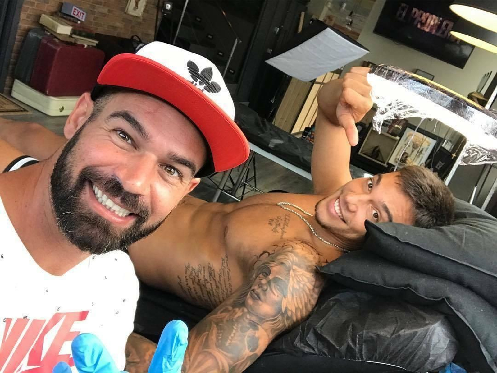 El tatuador de los famosos