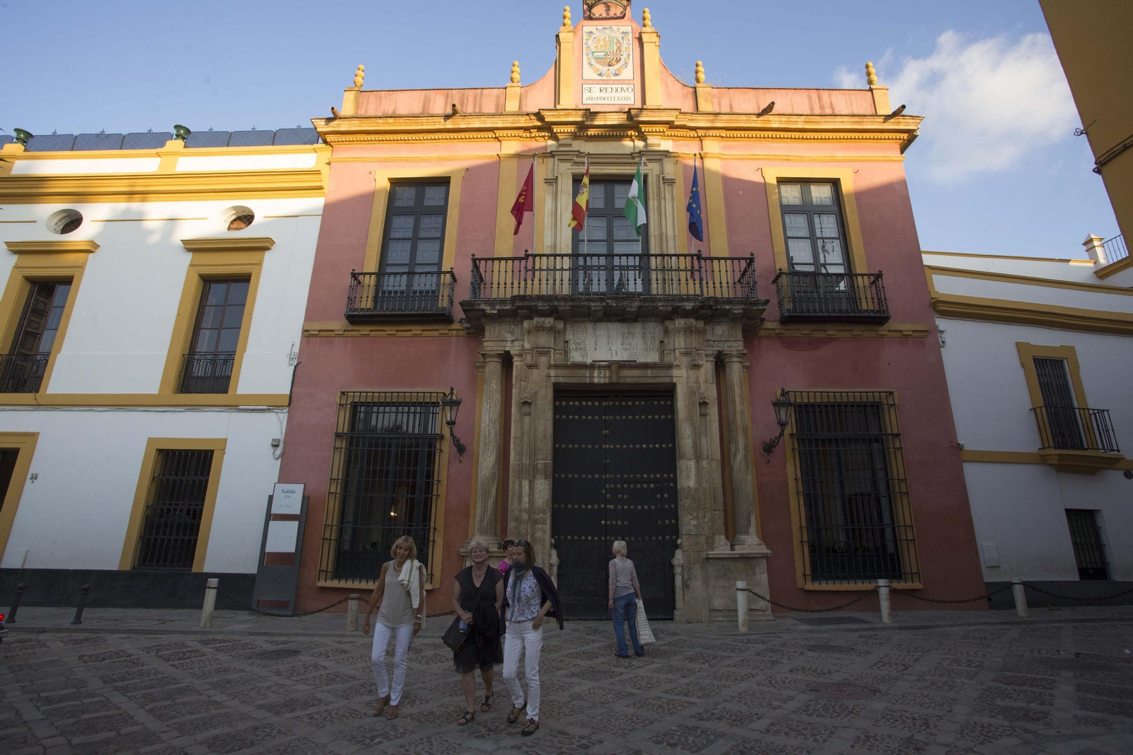 La fachada del Apeadero del Alcázar.