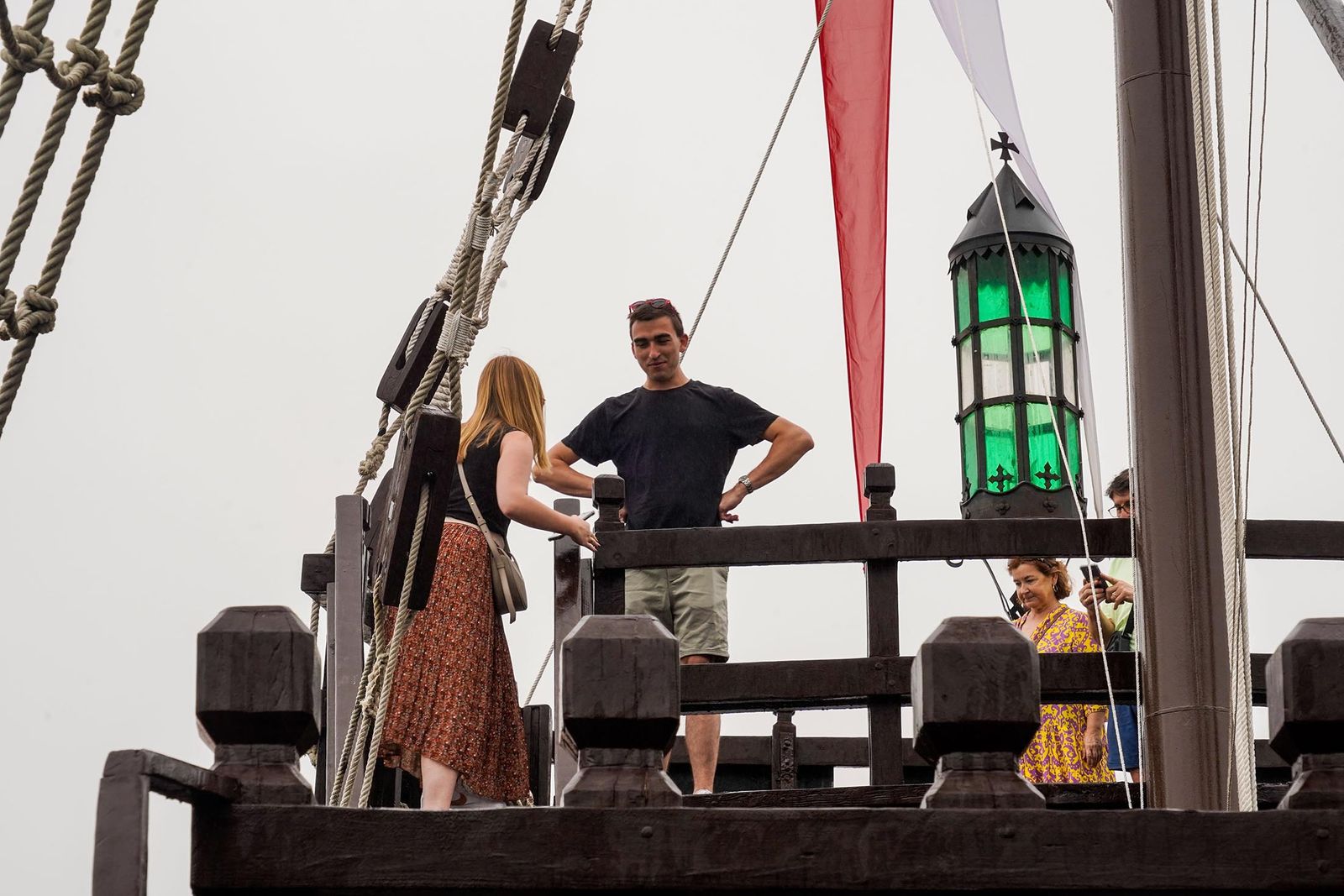 Imágenes de la visita guiada para dar a conocer las reformas realizadas en el Muelle de las Carabelas y su entorno