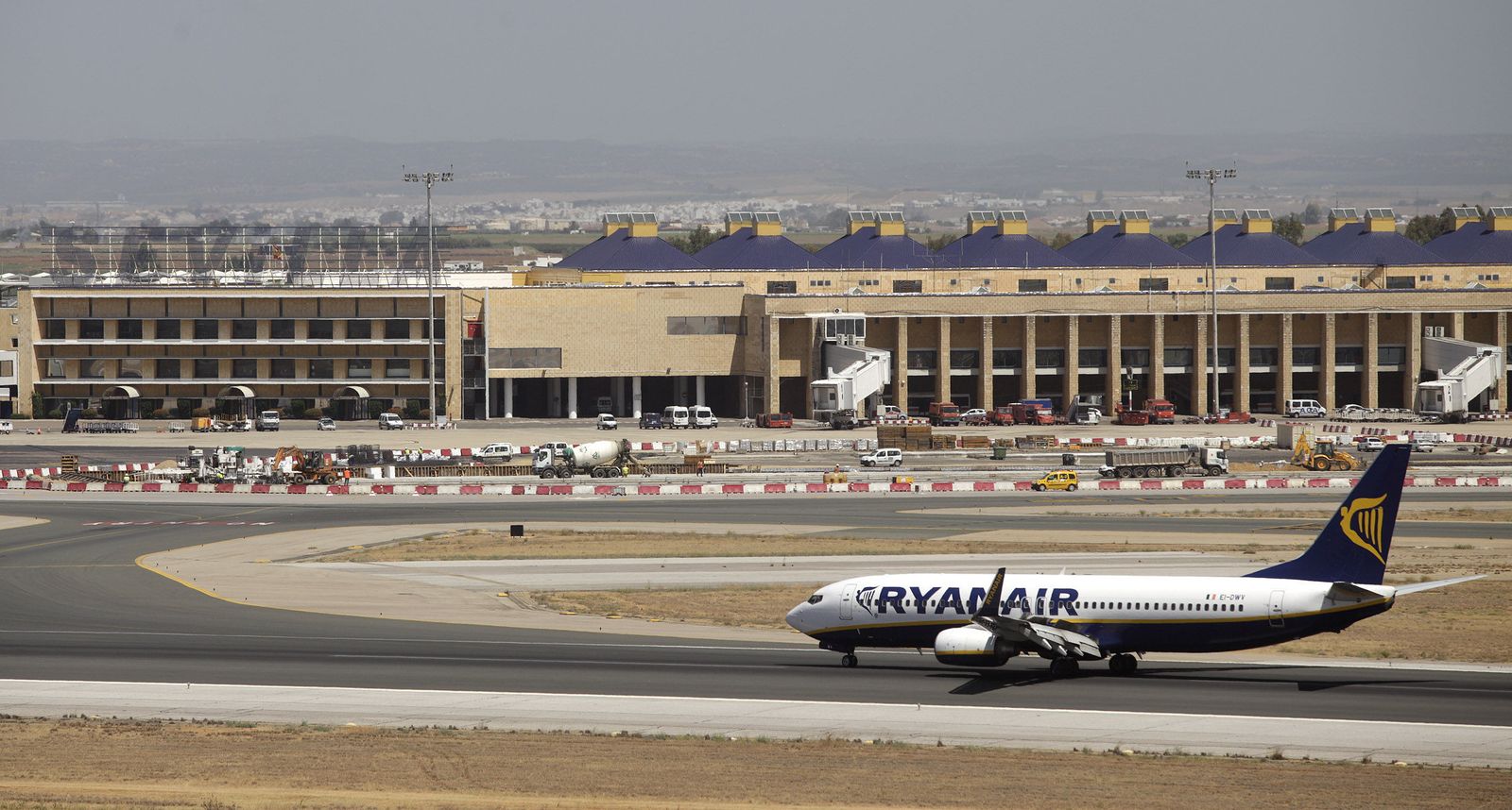 Vista general del aeropuerto de Sevilla.
