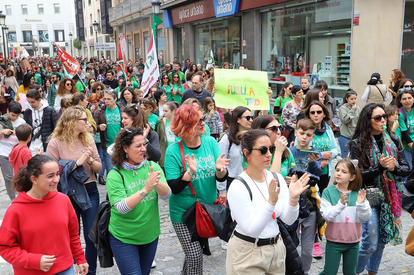 Imágenes de la manifestación en defensa de la educación pública