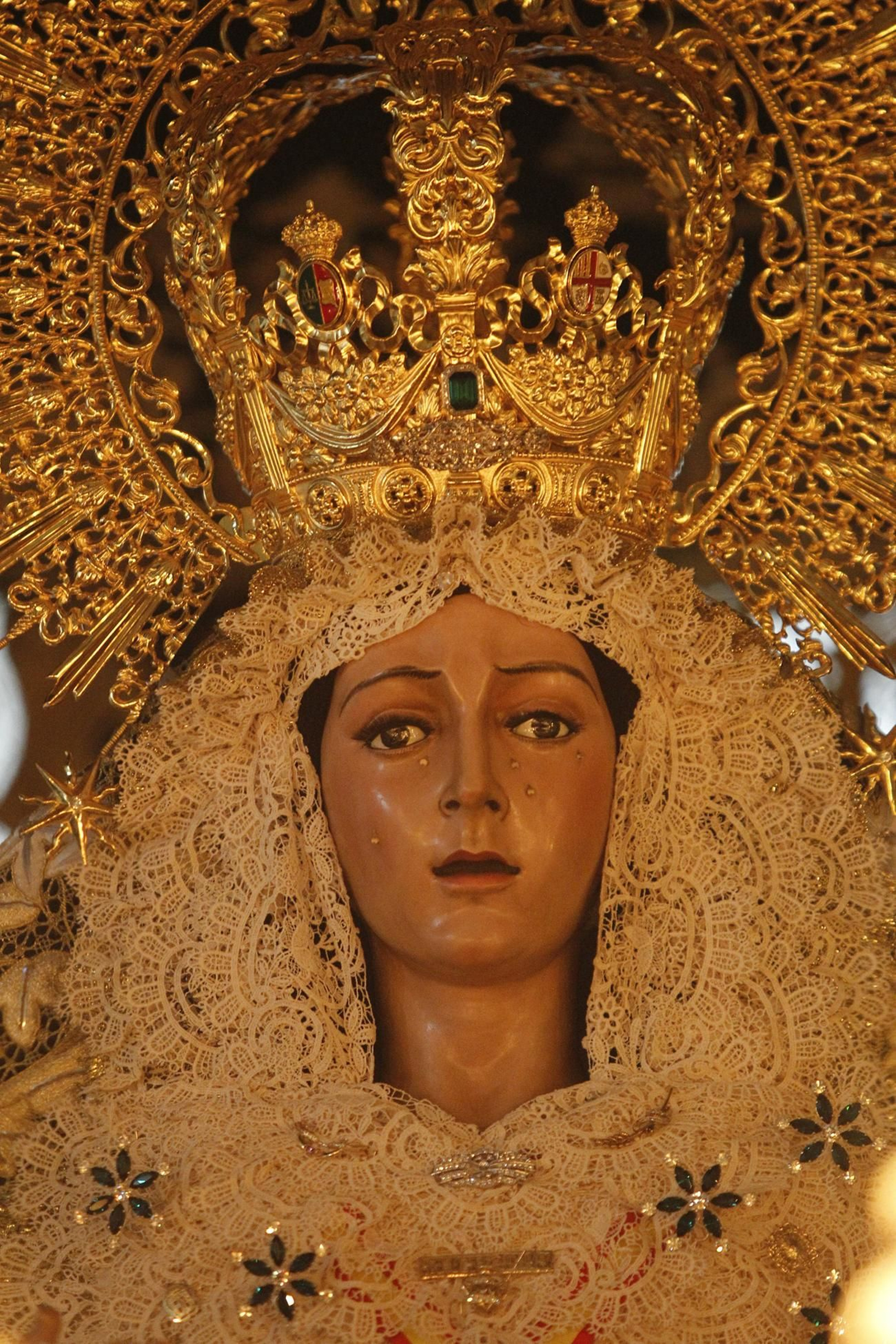 Imágenes de la Procesión de la Macarena. Semana Santa Almería 2019