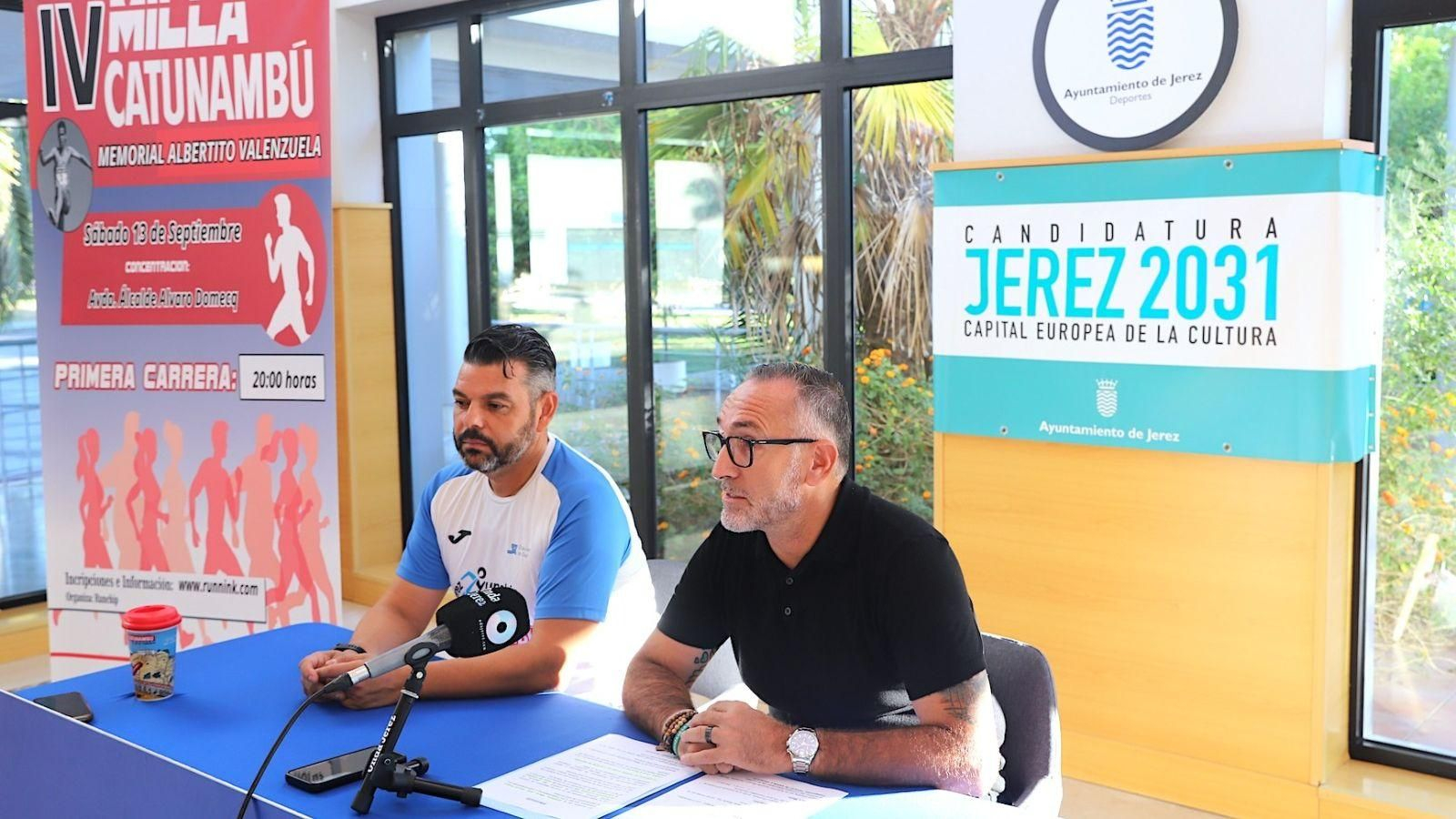 Tomás Pablo Sampalo, delegado de Deportes, junto presidente del Club Runchip Catunambú Jerez Joaquín Lara.