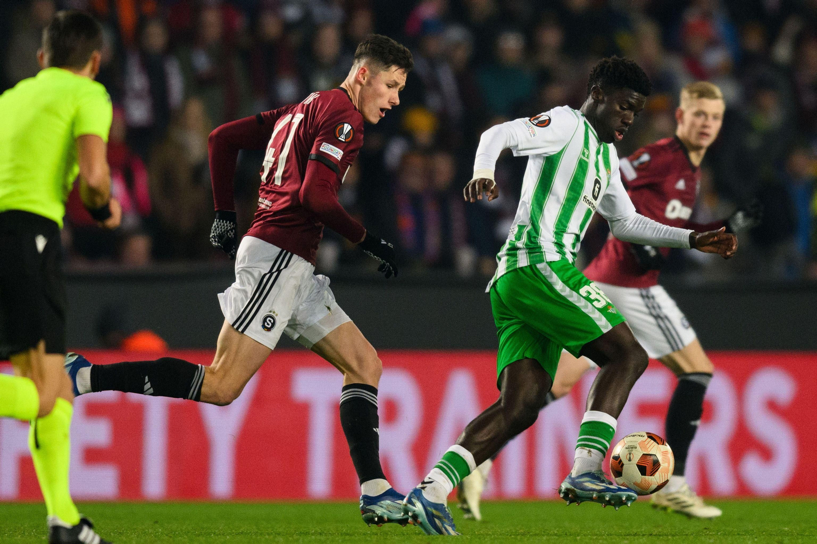 Las fotos del Sparta Praga - Betis