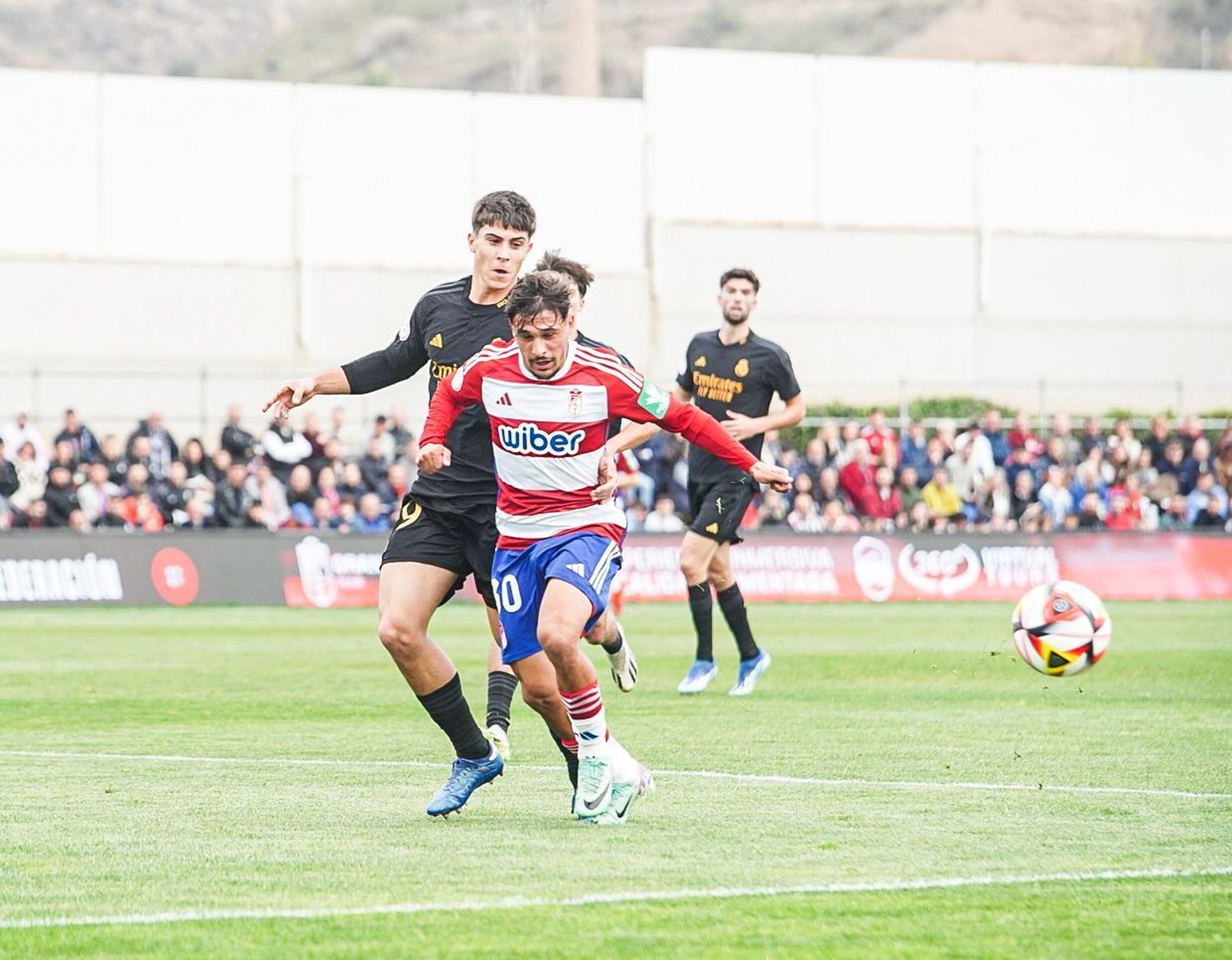 Las imágenes del Recreativo Granada - Real Madrid Castilla