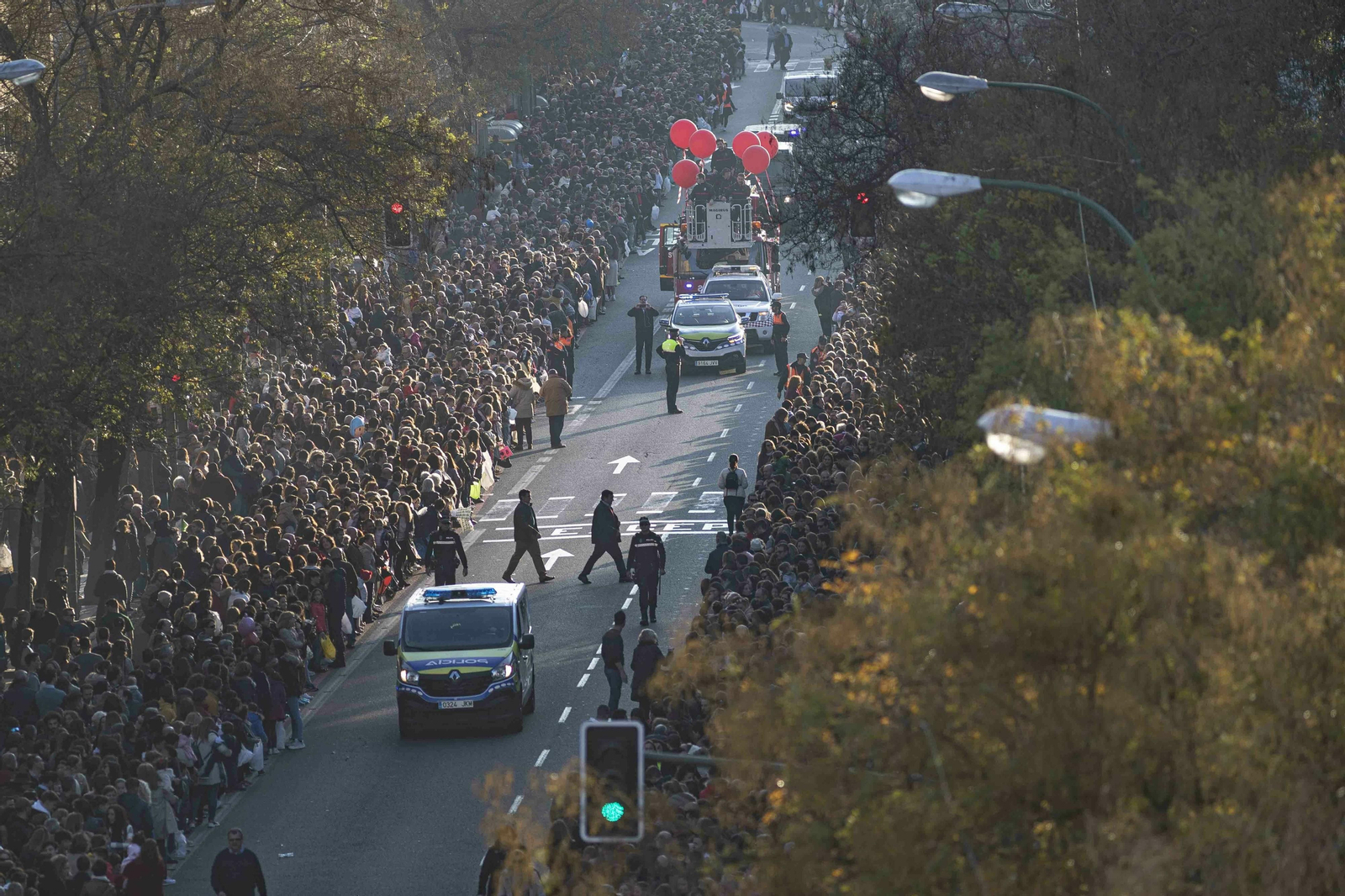 La Cabalgata de los Reyes Magos de Sevilla, en imágenes