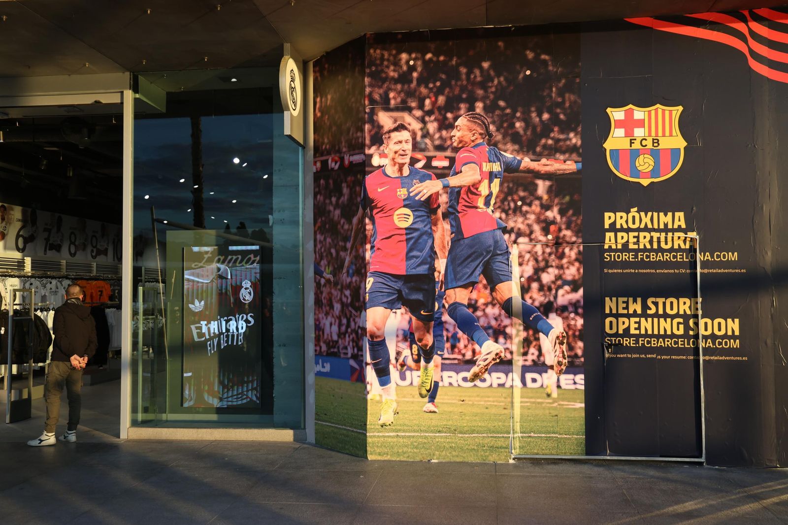El FC Barcelona abrirá una tienda en Muelle Uno junto a la del Real Madrid