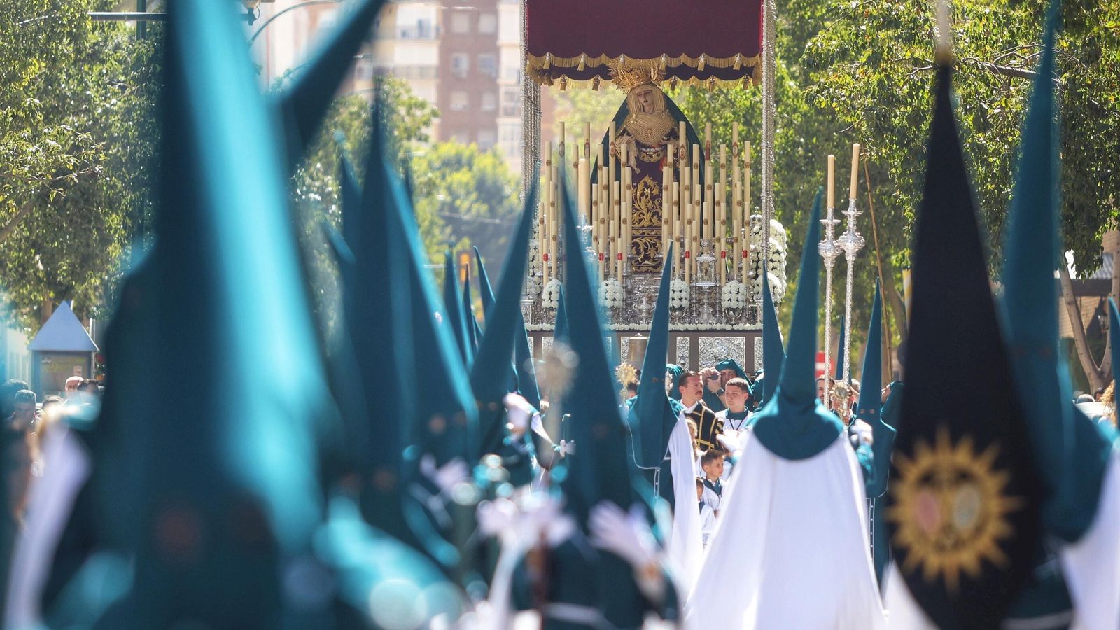 Nuestra Señora Mediadora de la Salvación en la calle Ayala.