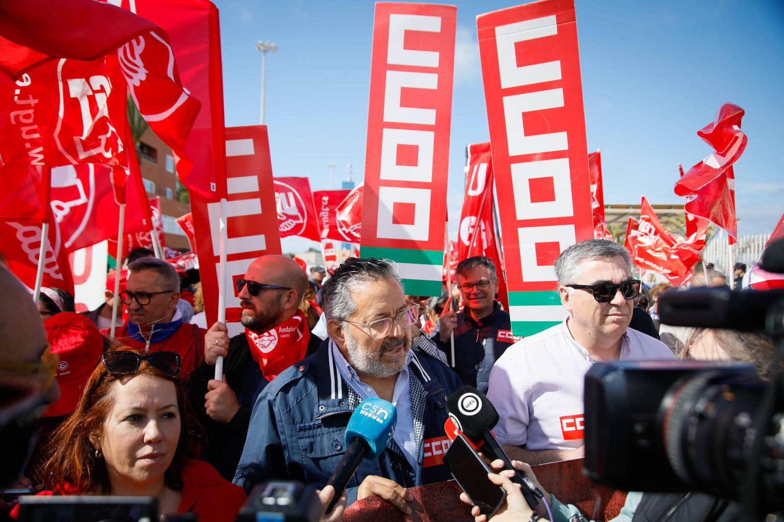 Las imágenes de la manifestación del Día del Trabajador en Almería