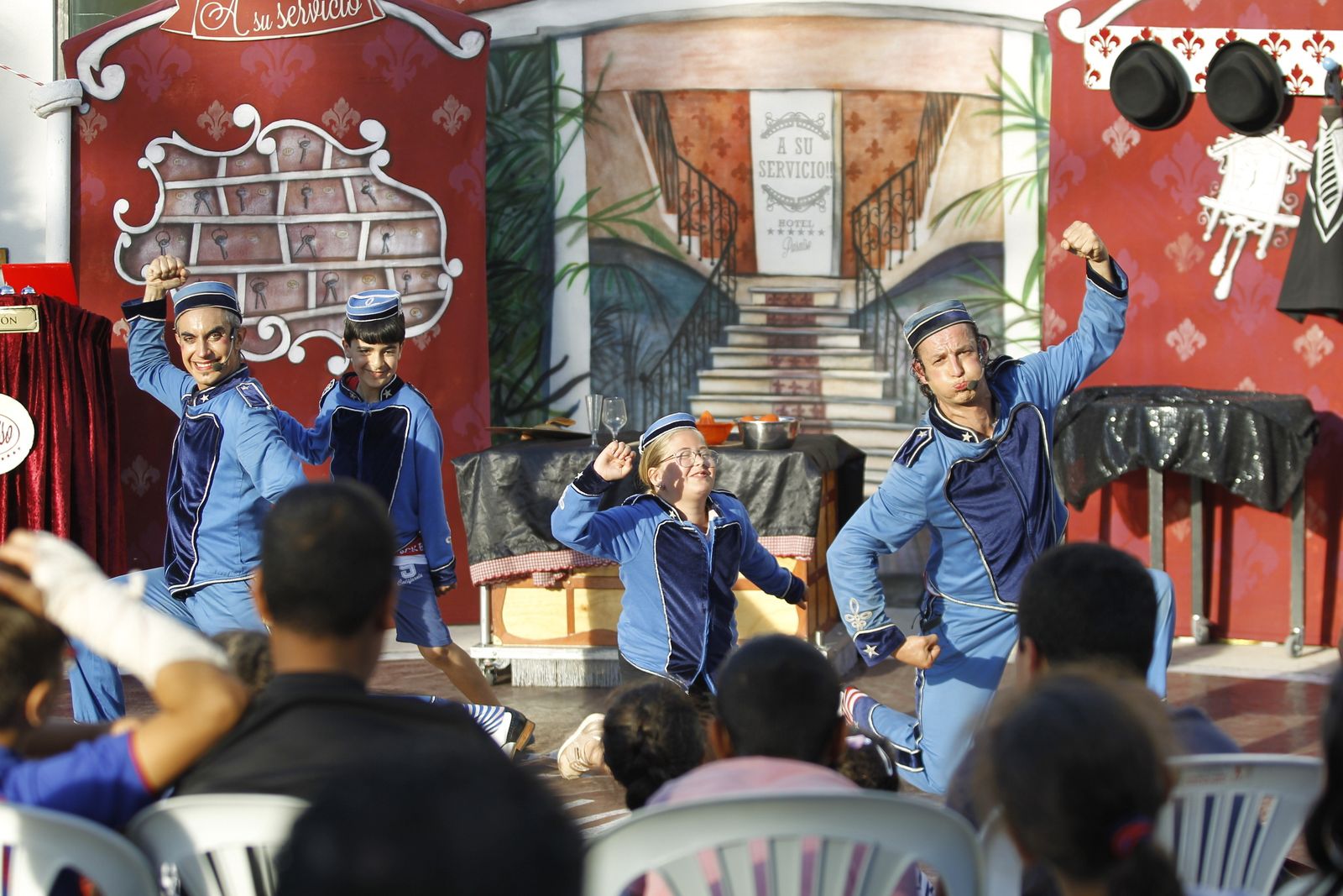 Fotogalería Festival de Teatro de El Ejido. Obra "A Su Servicio". Las Norias