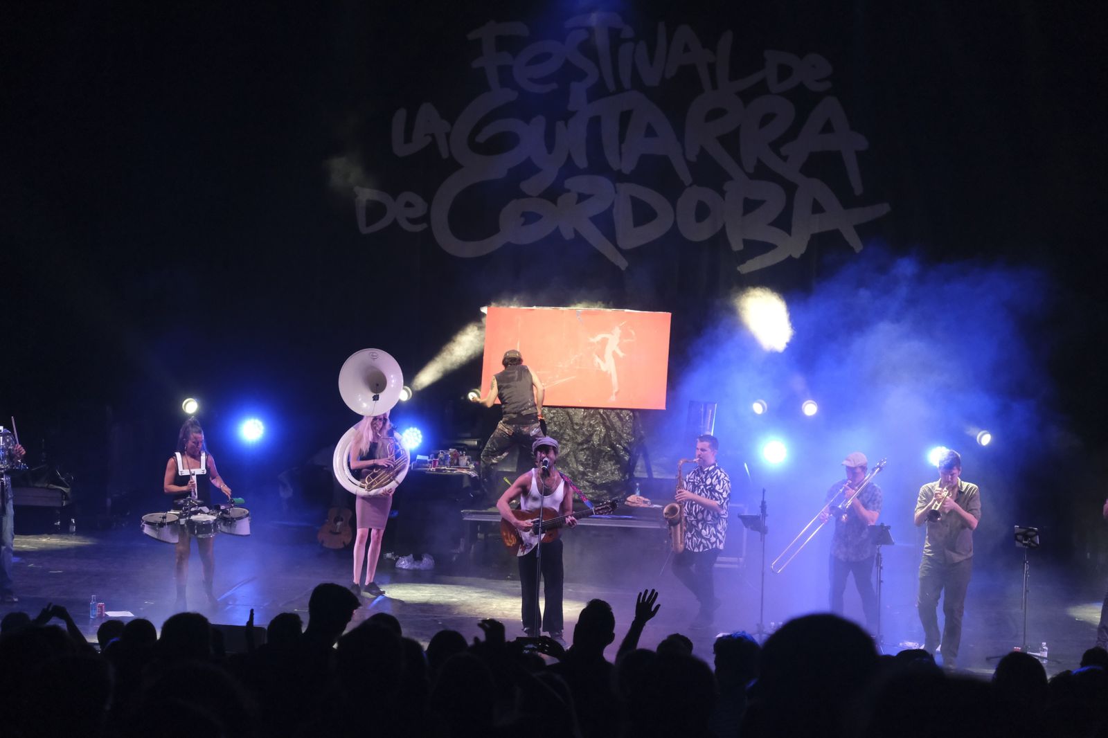 El concierto de Muchachito Bombo Infierno en el Festival de la Guitarra de Córdoba, en imágenes