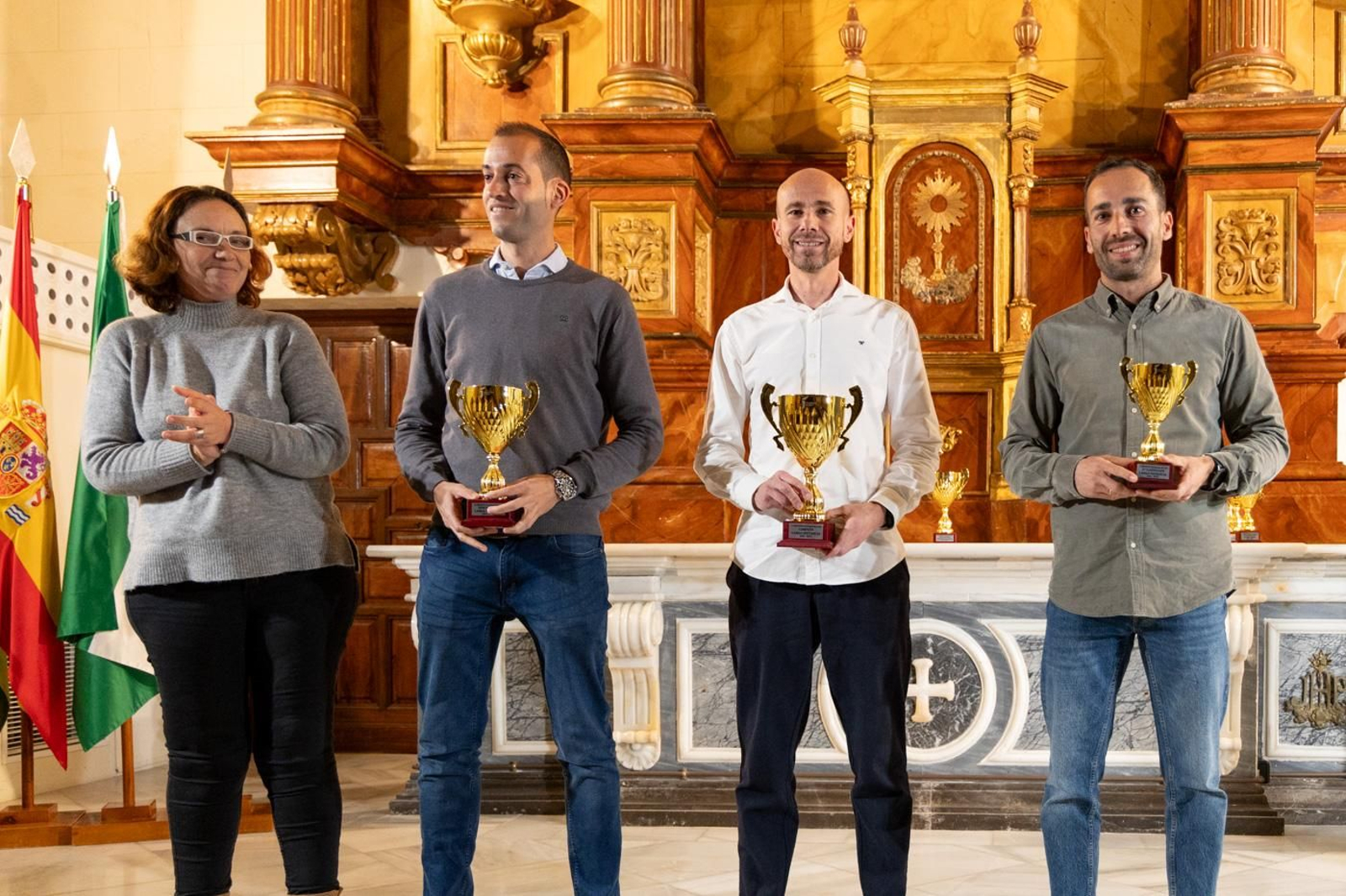 La entrega de premios de los Circuitos Provinciales de Carreras por Montaña y de Triatlón de menores, en imágenes