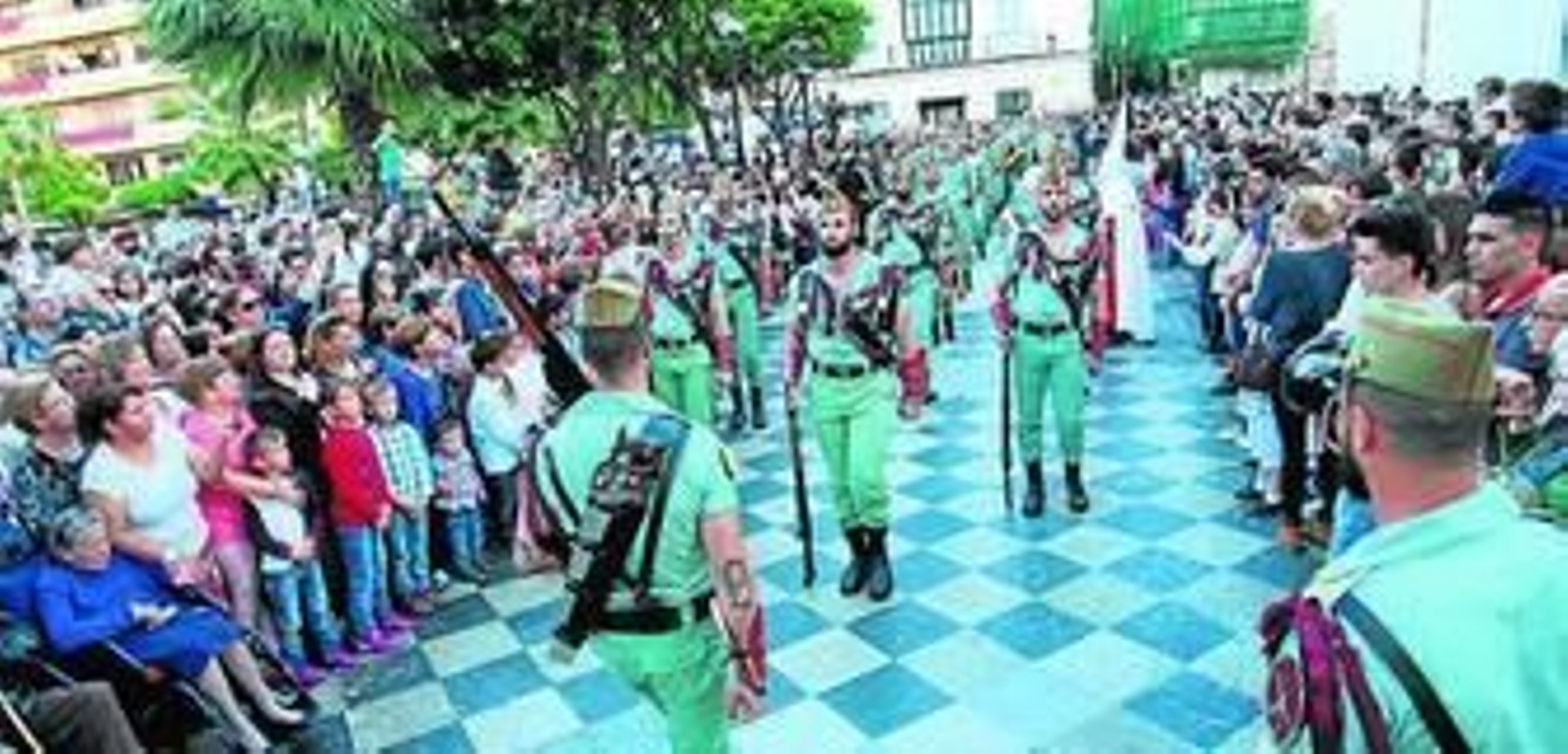 Legionarios, el Lunes Santo de 2015 en la Plaza Alta.