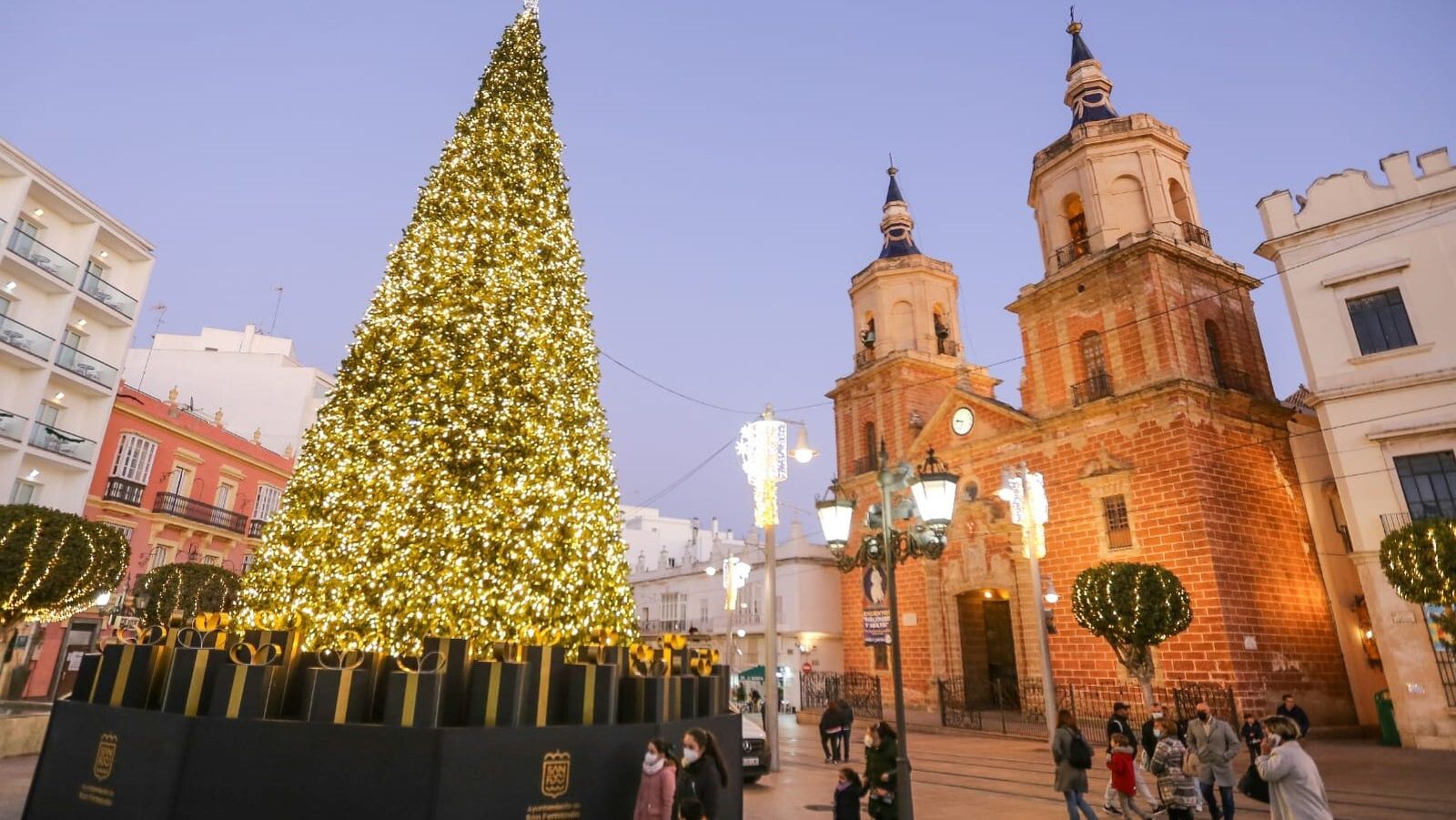 San Fernando muestra su cara más navideña durante el puente