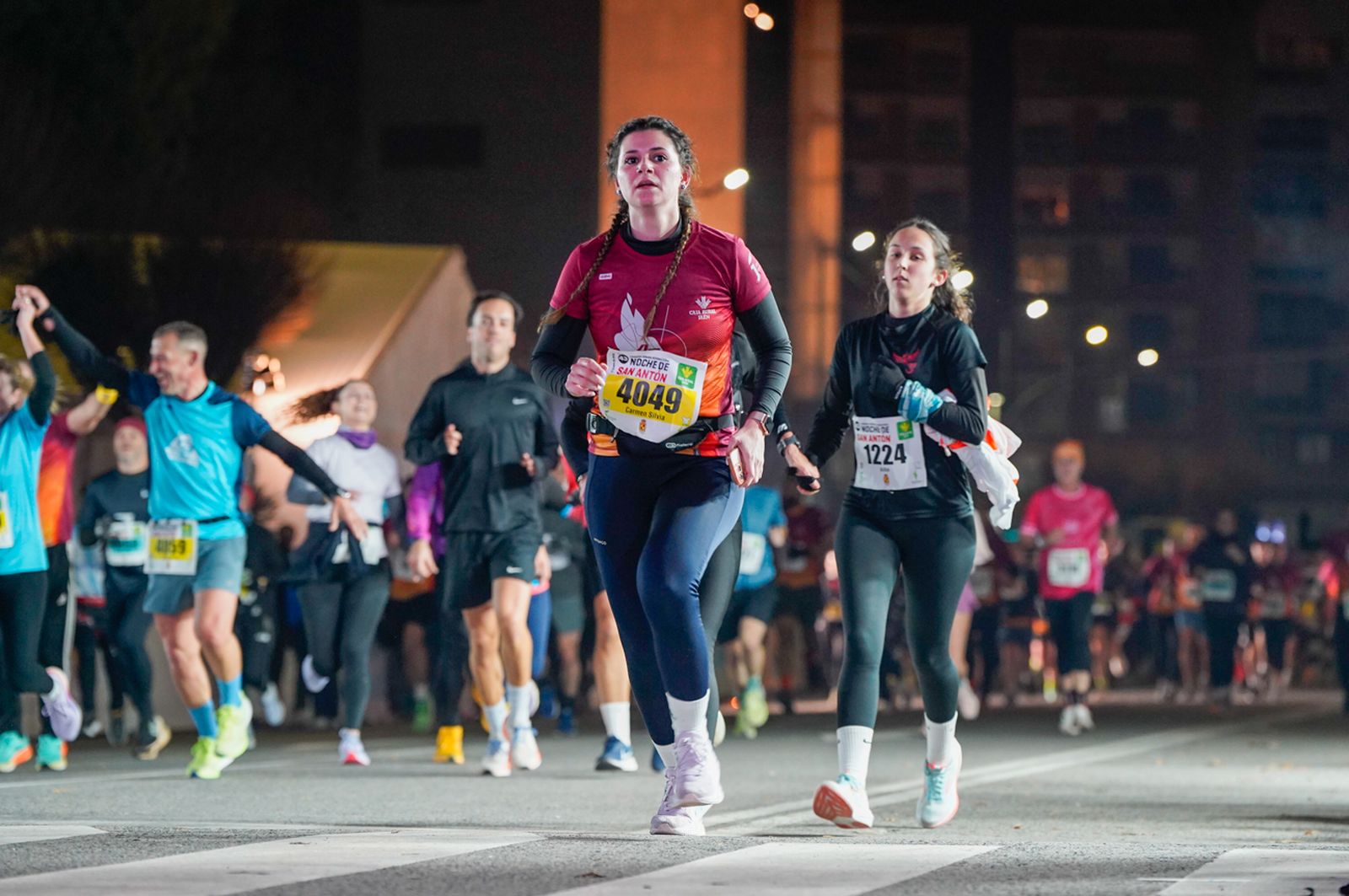 En imágenes: búscate en tu llegada a meta de la Carrera de San Antón 2026 (15)