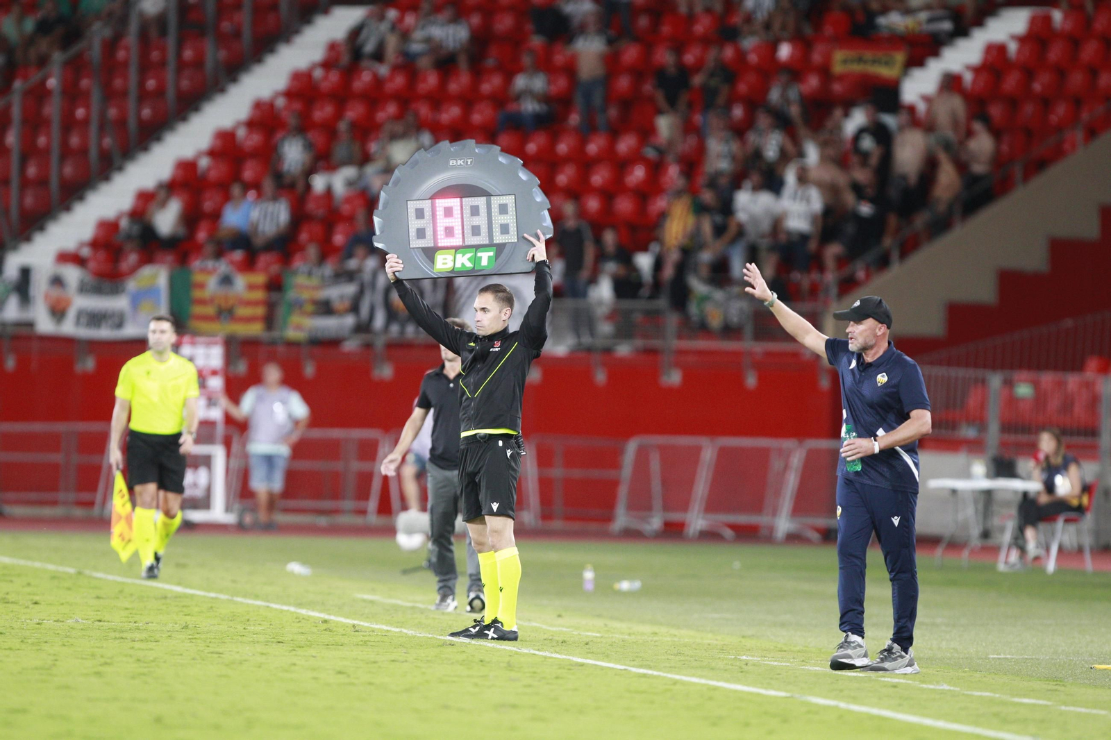 El partido U.D. Almería-C.D. Castellón en imágenes