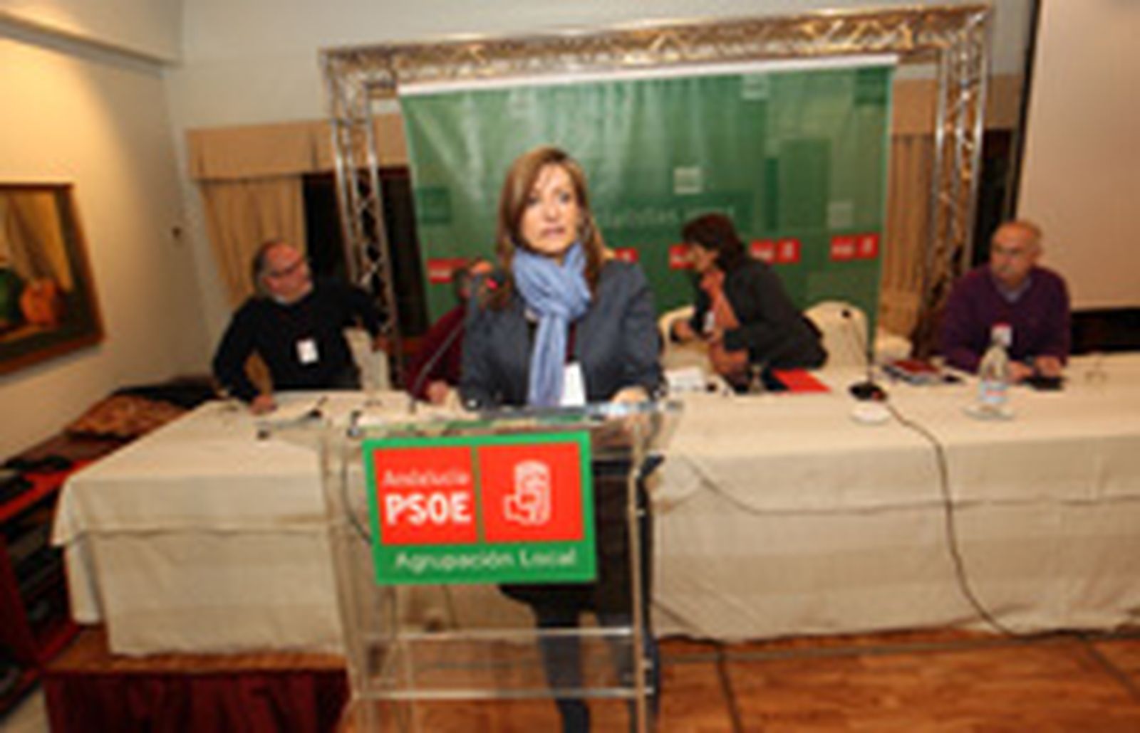 La alcaldesa hace un llamamiento a la "unidad" del partido en Jerez