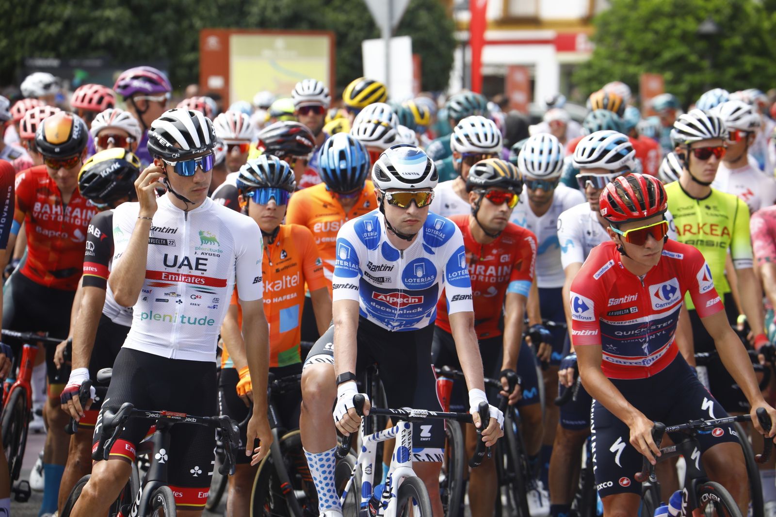 Montoro vibra con la salida de etapa de La Vuelta, en imágenes