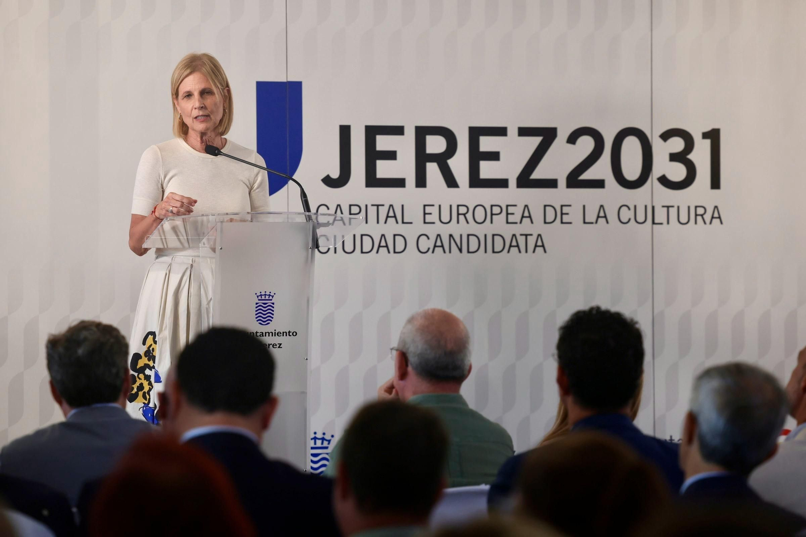 La alcaldesa de Jerez , María José García-Pelayo, durante una presentación de la candidatura Jerez 2031, Capital  Europea de la Cultura.