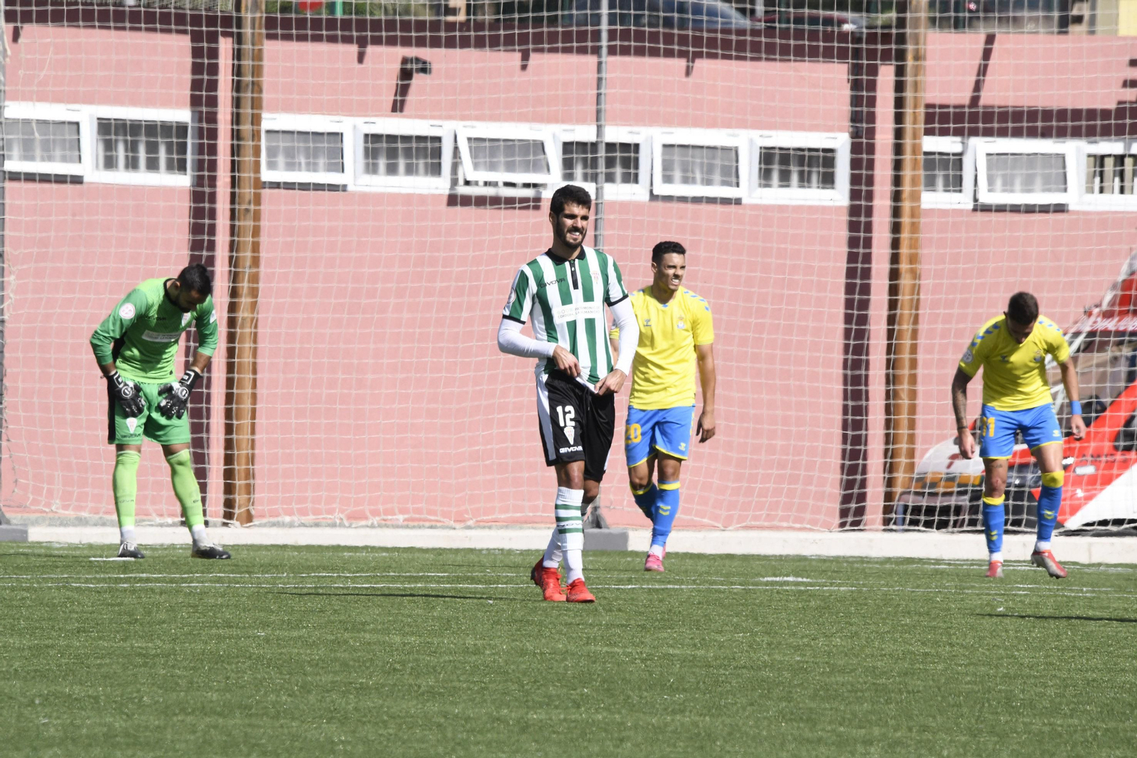 Las imágenes del empate del Córdoba CF ante Las Palmas Atlético