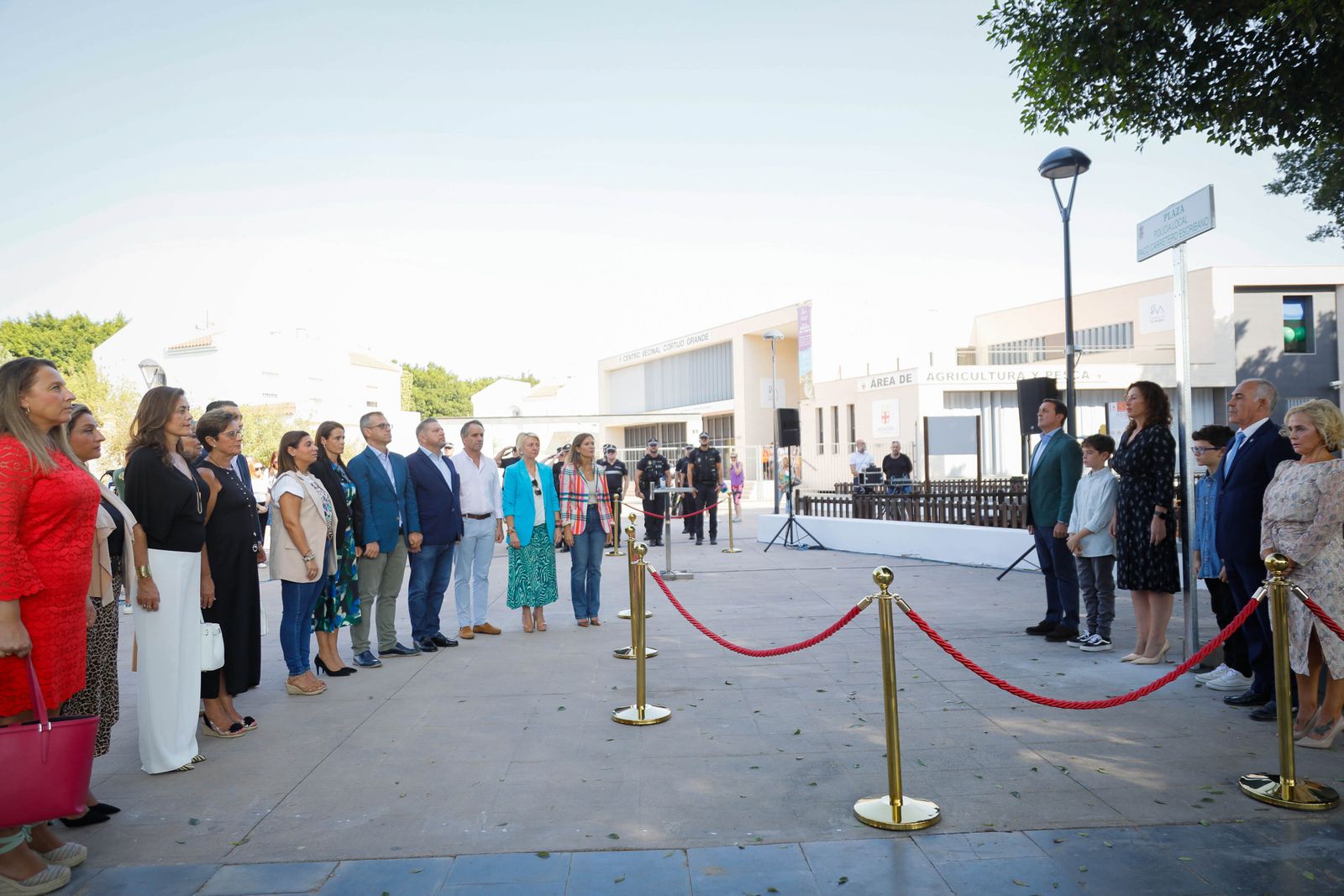 Inauguración de la plaza dedicada al Policía Local Paco Carretero Escribano