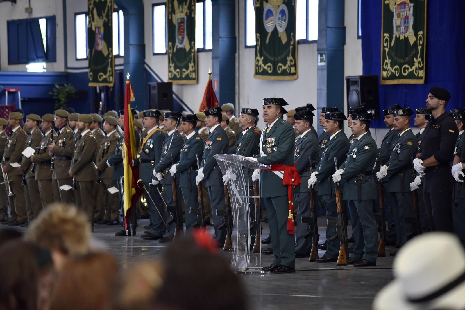Imágenes de los actos por el Día del Pilar en Sevilla