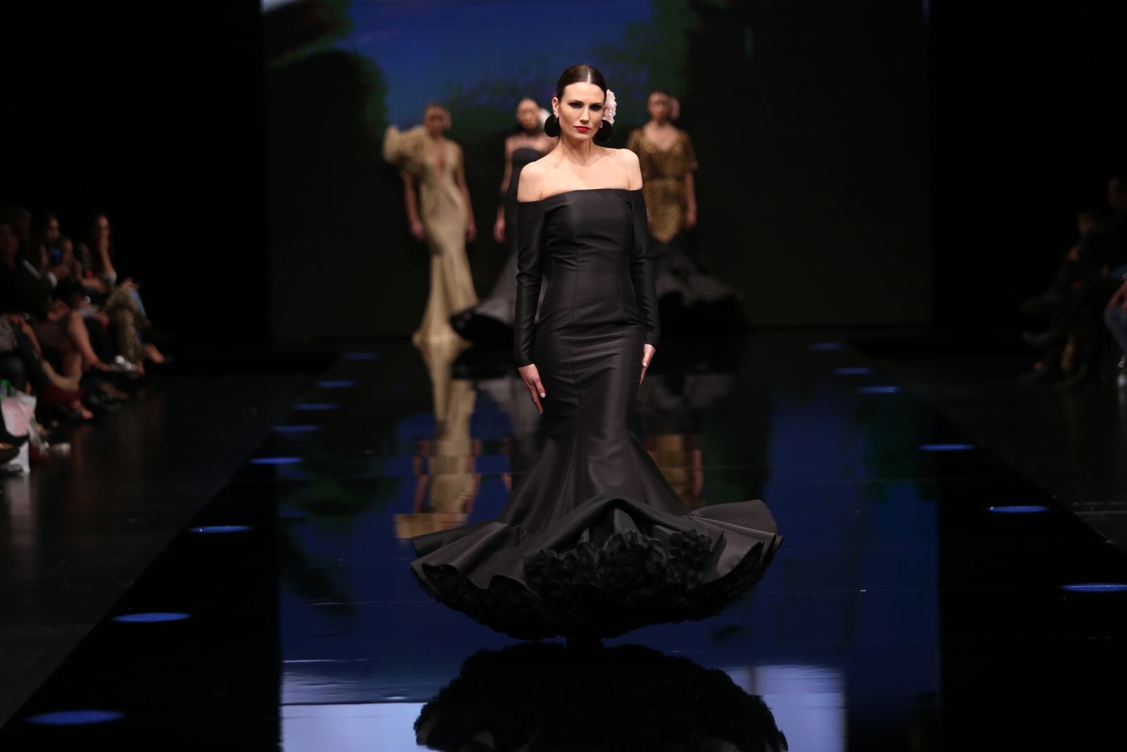 El traje de flamenca negro de 2019, sinónimo de elegancia
