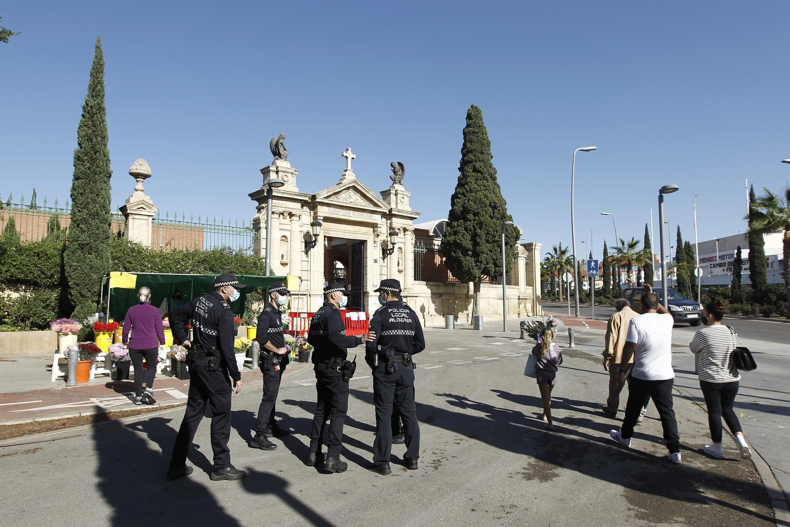 Fotogalería Día de Todos los Santos. Cementerio de San José. Almería