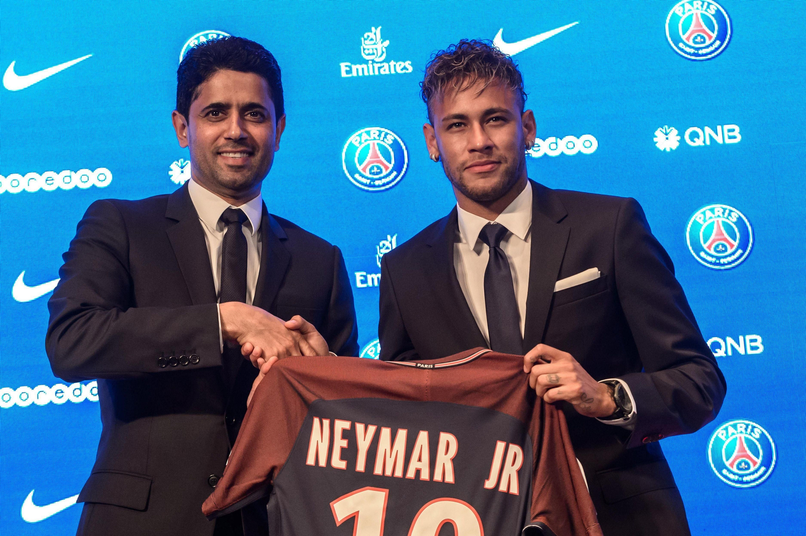 La presentación de Neymar con el PSG, en imágenes