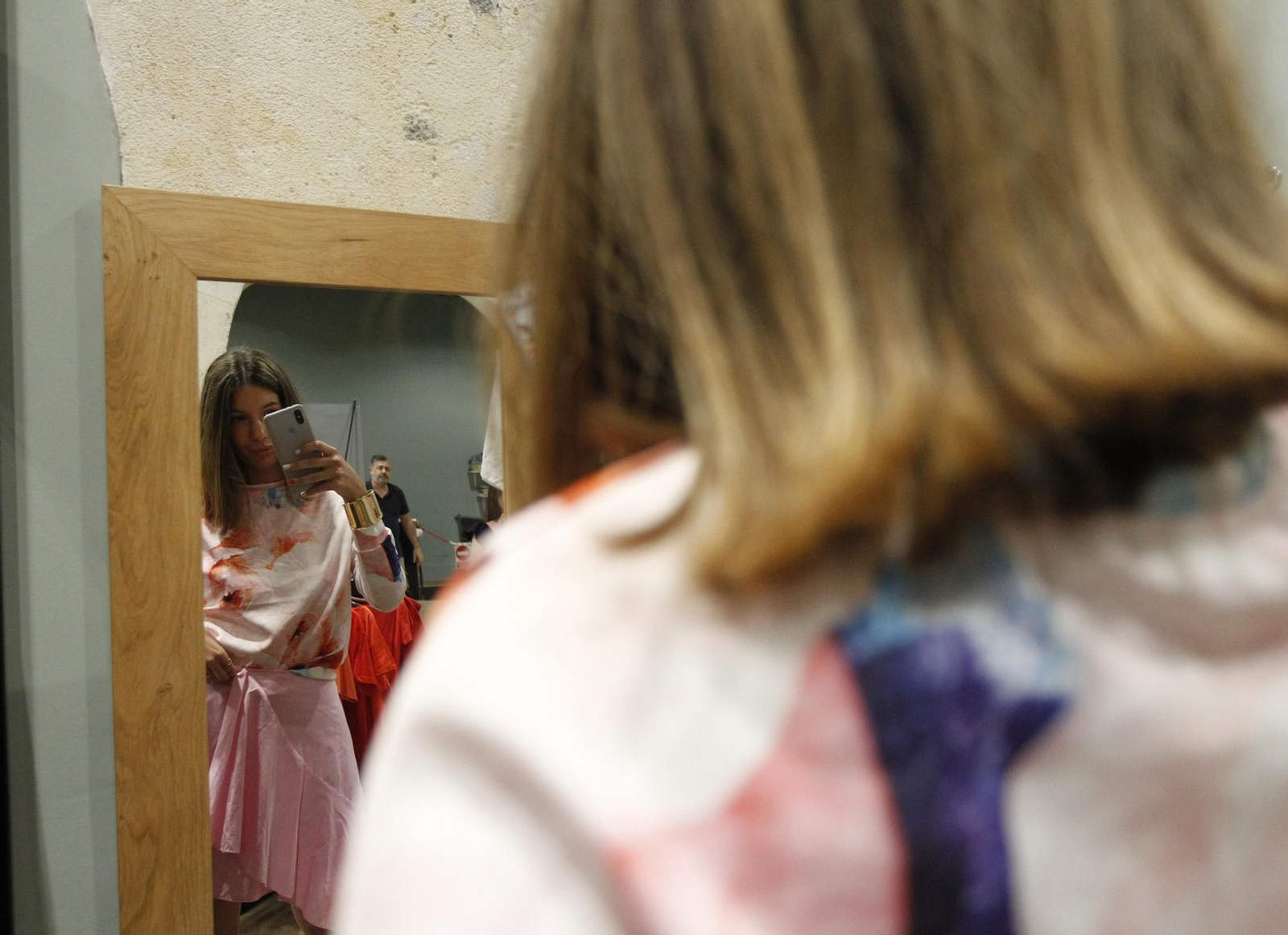 Fotogalería influencers en tienda Koopera Store Caritas Almería