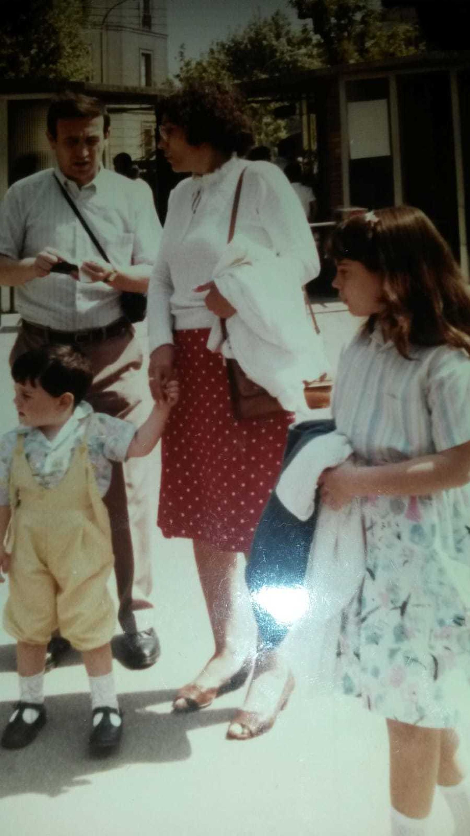 Con su familia en Barcelona