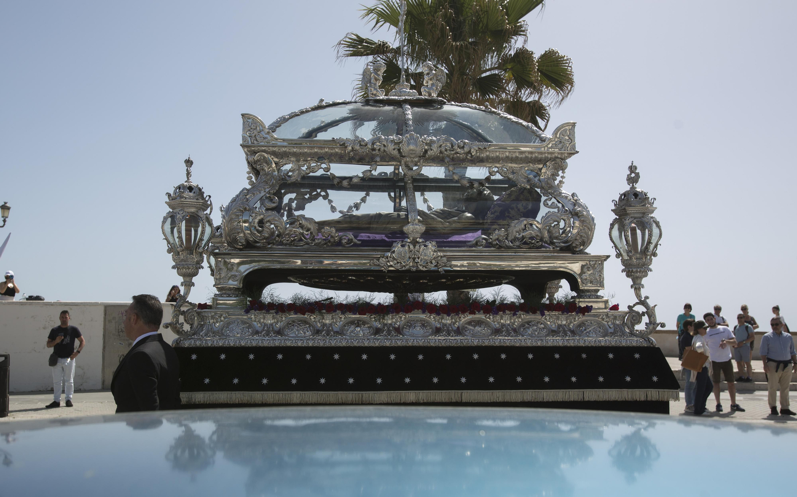 Las imágenes de la cofradía del Santo entierro en la Semana Santa de Cádiz 2022