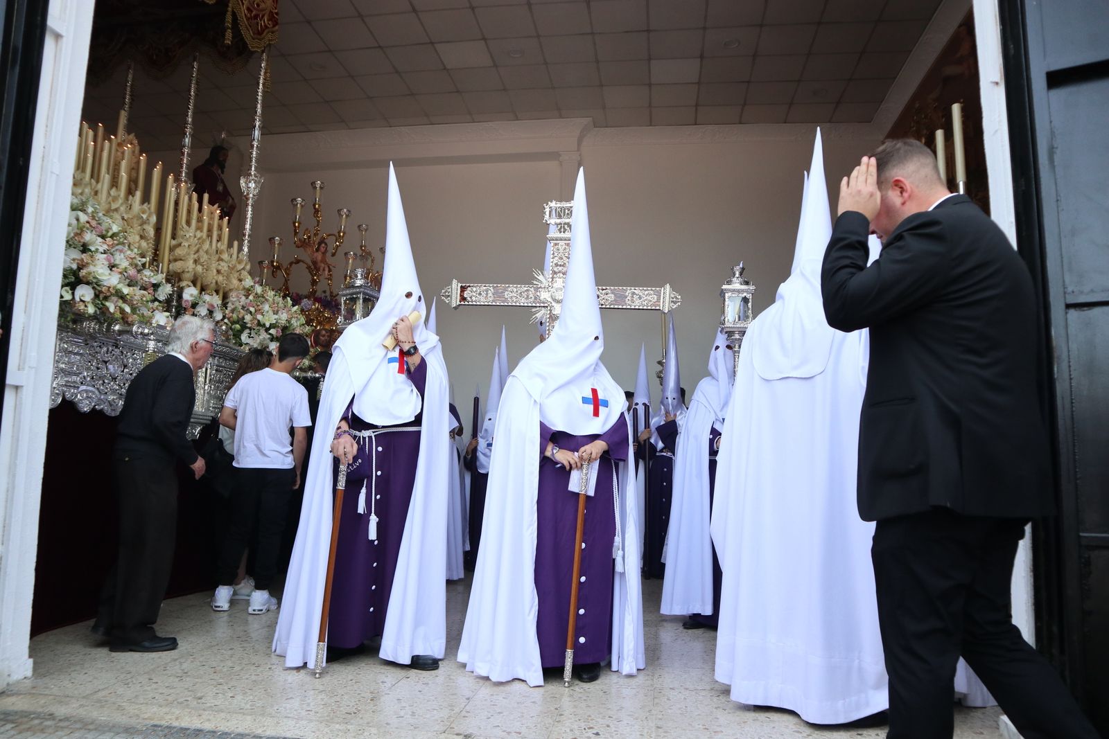 Lunes Santo, Hermandad del Cautivo