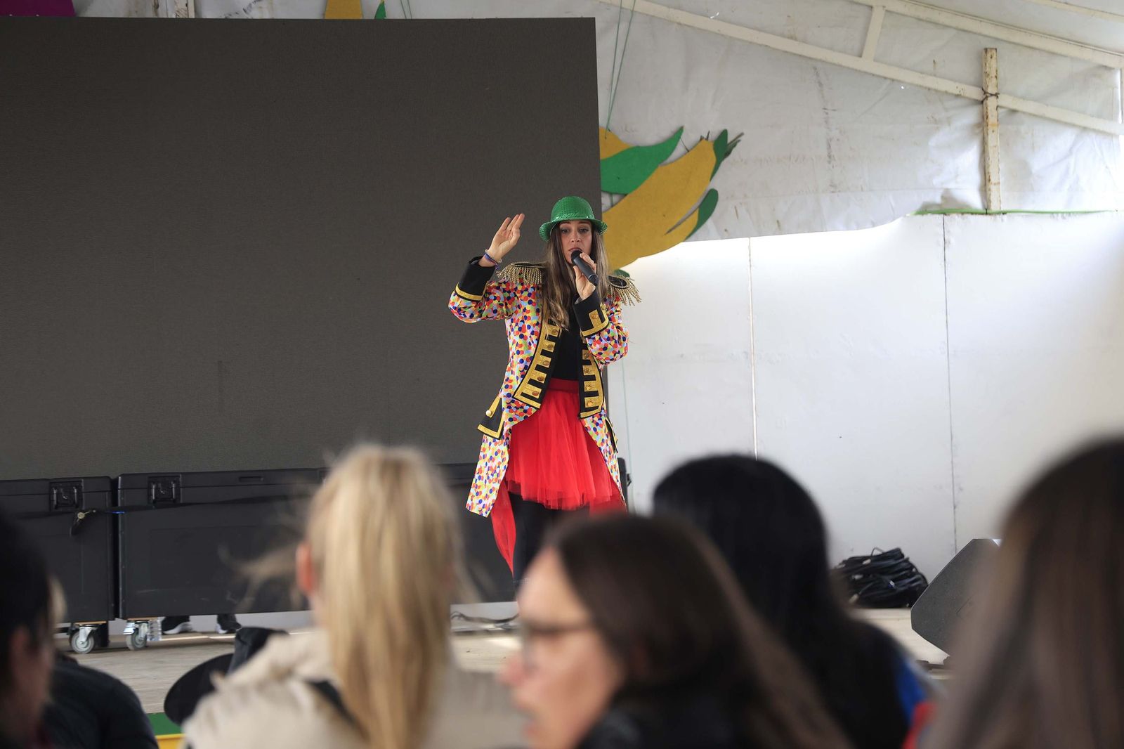 Búscate en las fotos del Carnaval de calle en Tarifa