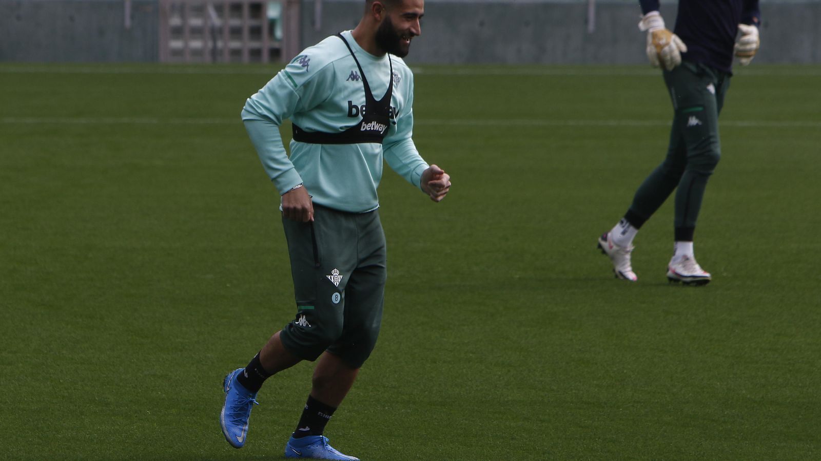 Fekir, en un entrenamiento del Betis.
