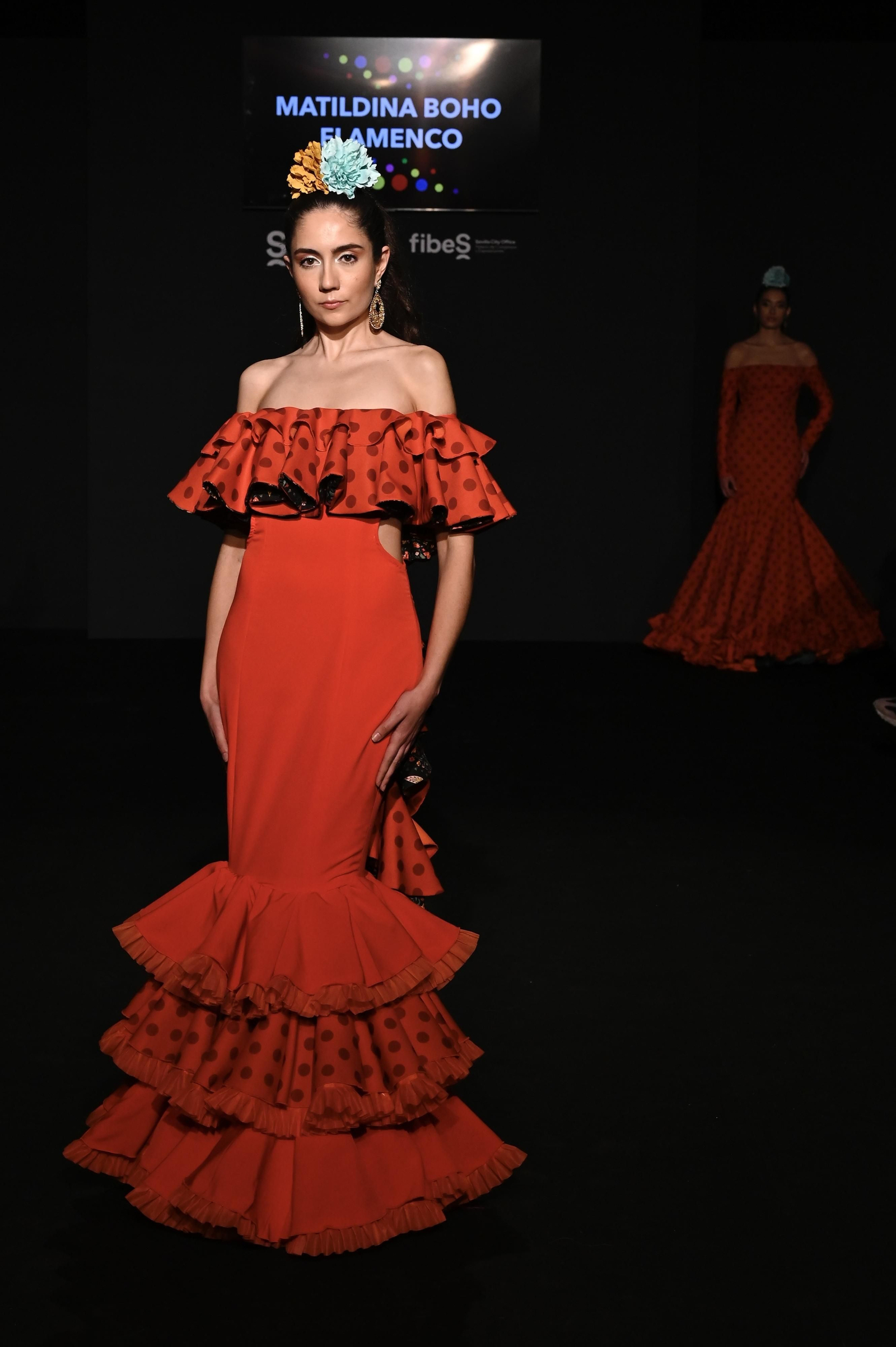 Moda flamenca 2024: Todas las colecciones de Emprende Lunares, en imágenes