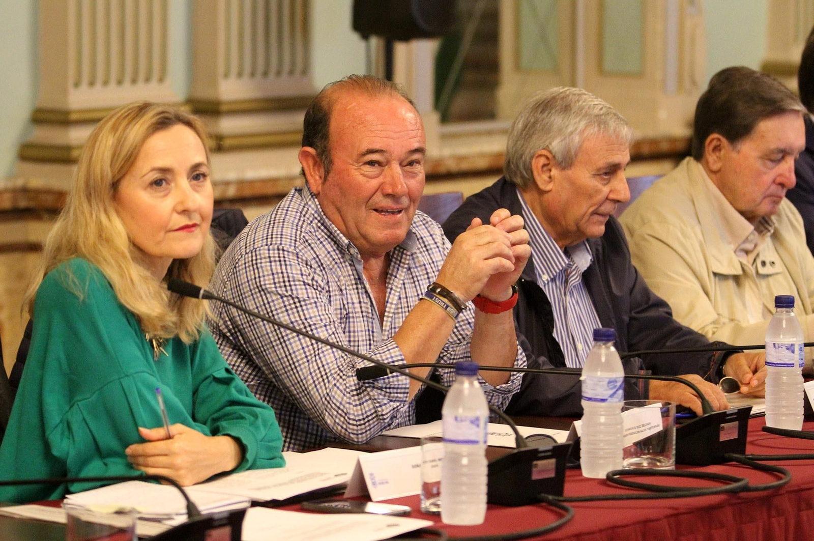 Imágenes de la reunión de la Mesa de Fosfoyesos