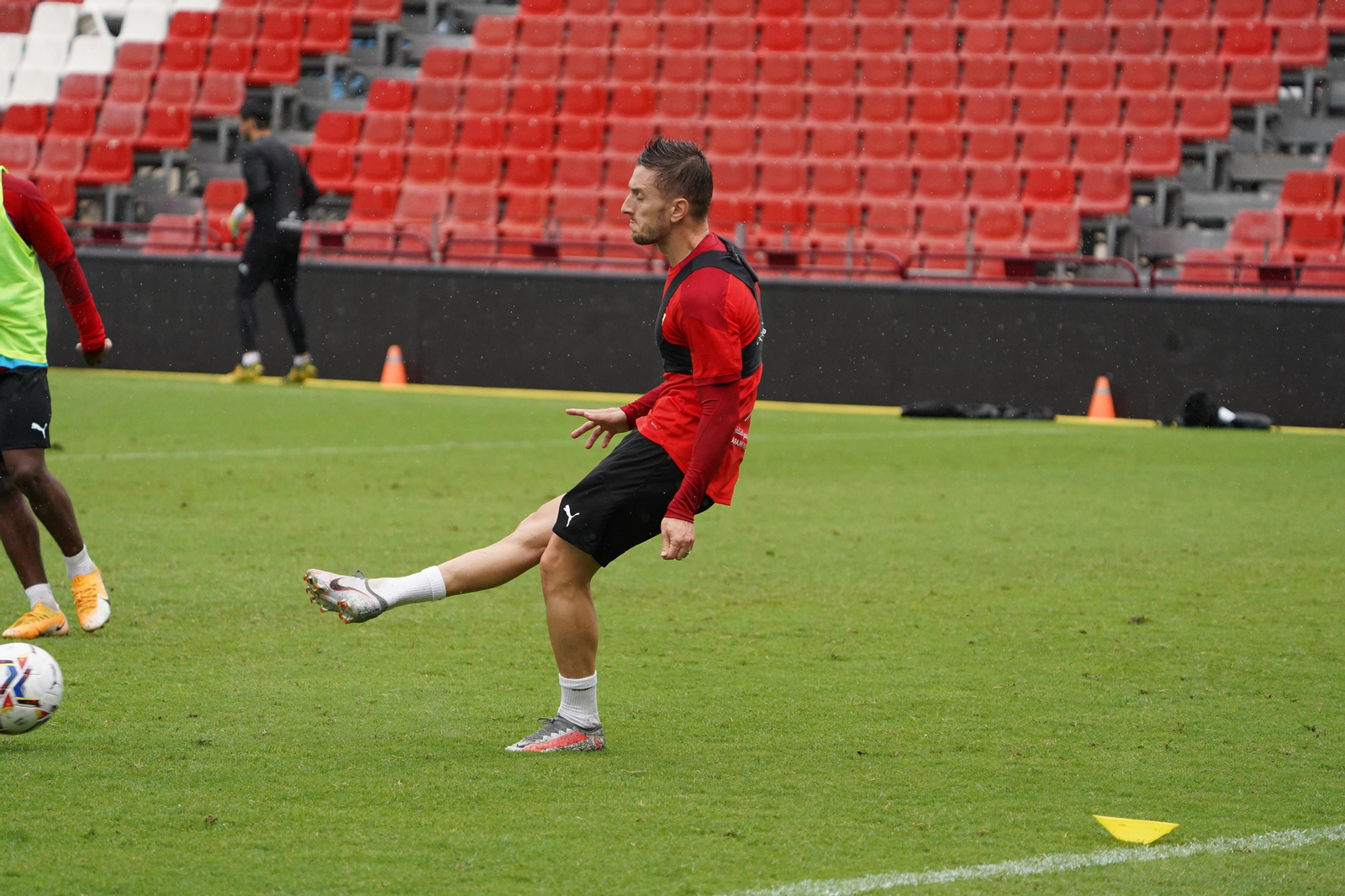 Imágenes del entrenamiento rojiblanco de este viernes