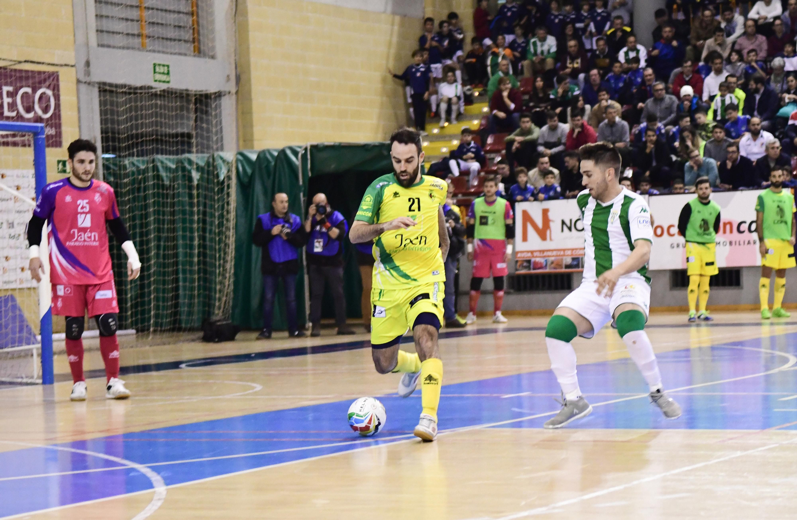 Las imágenes del Córdoba Futsal-Jaén Paraíso Interior