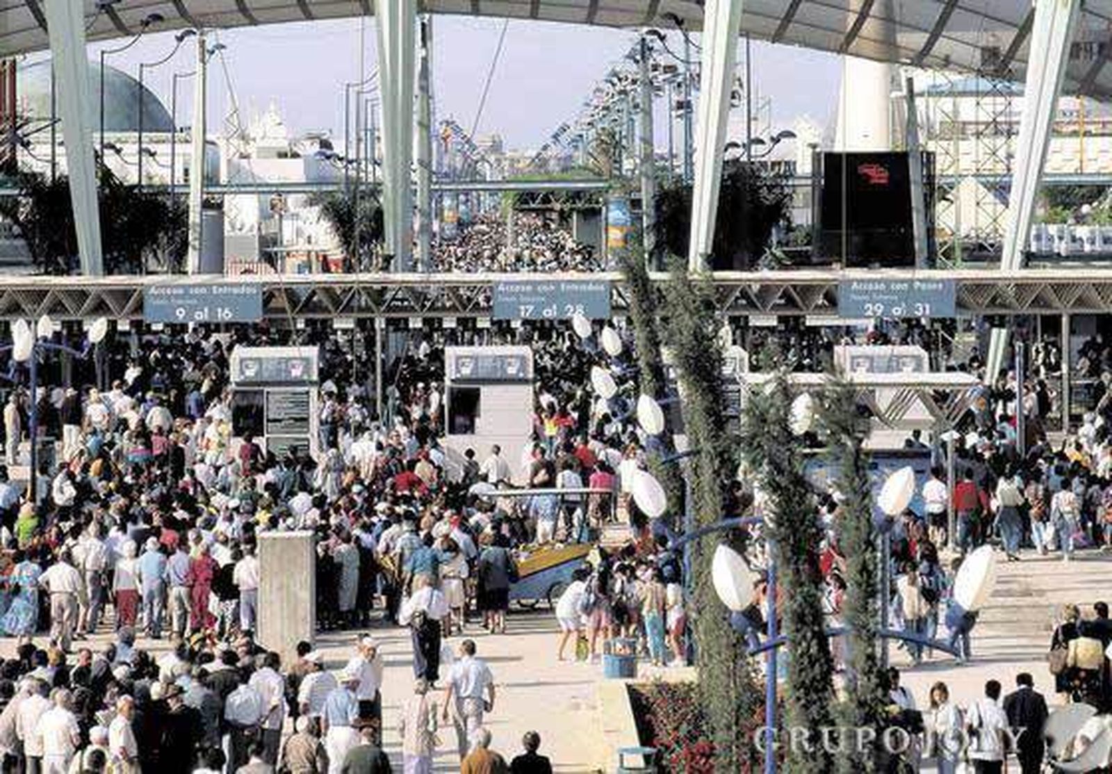Vista del acceso al recinto de la Expo.

Foto: Agesa