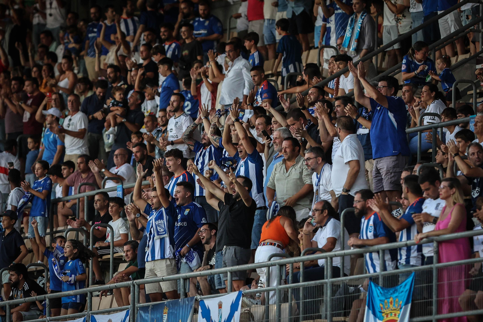 Búscate en el partido del Xerez CD - Lucena