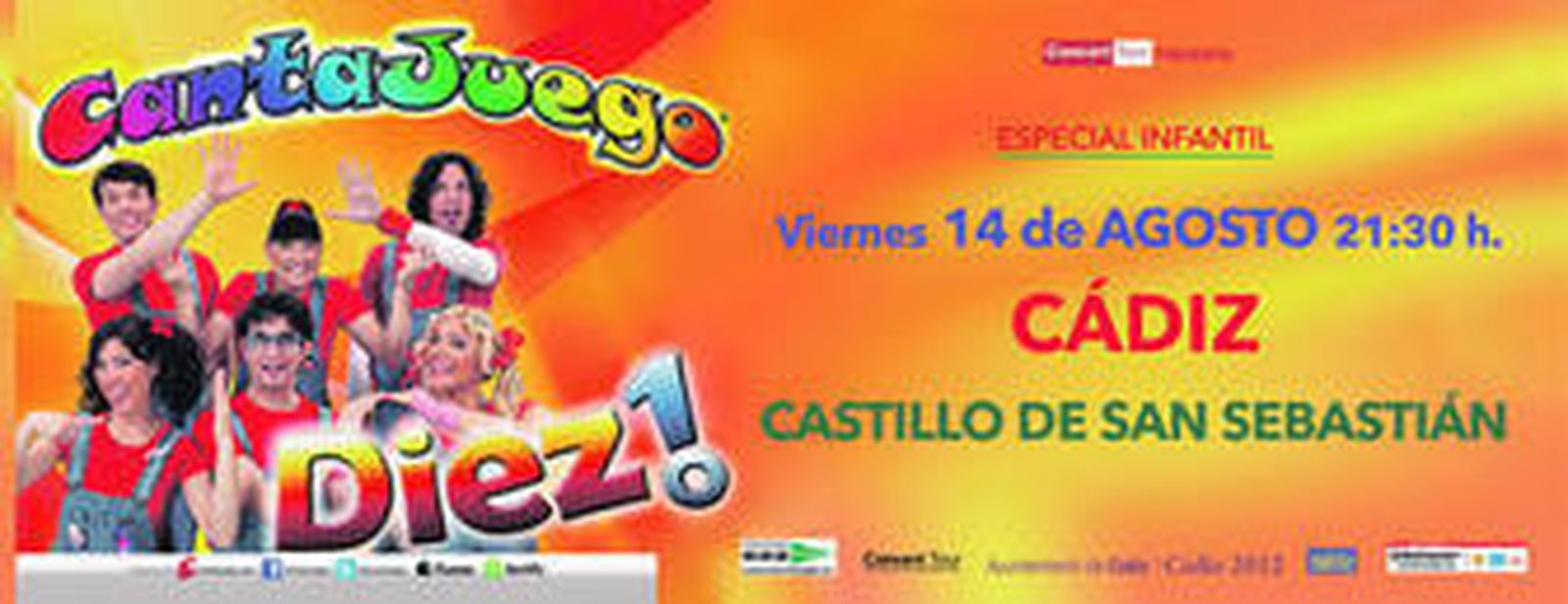 Una imagen del patio andaluz de El Refugio con la higuera centenaria, en Zahara.