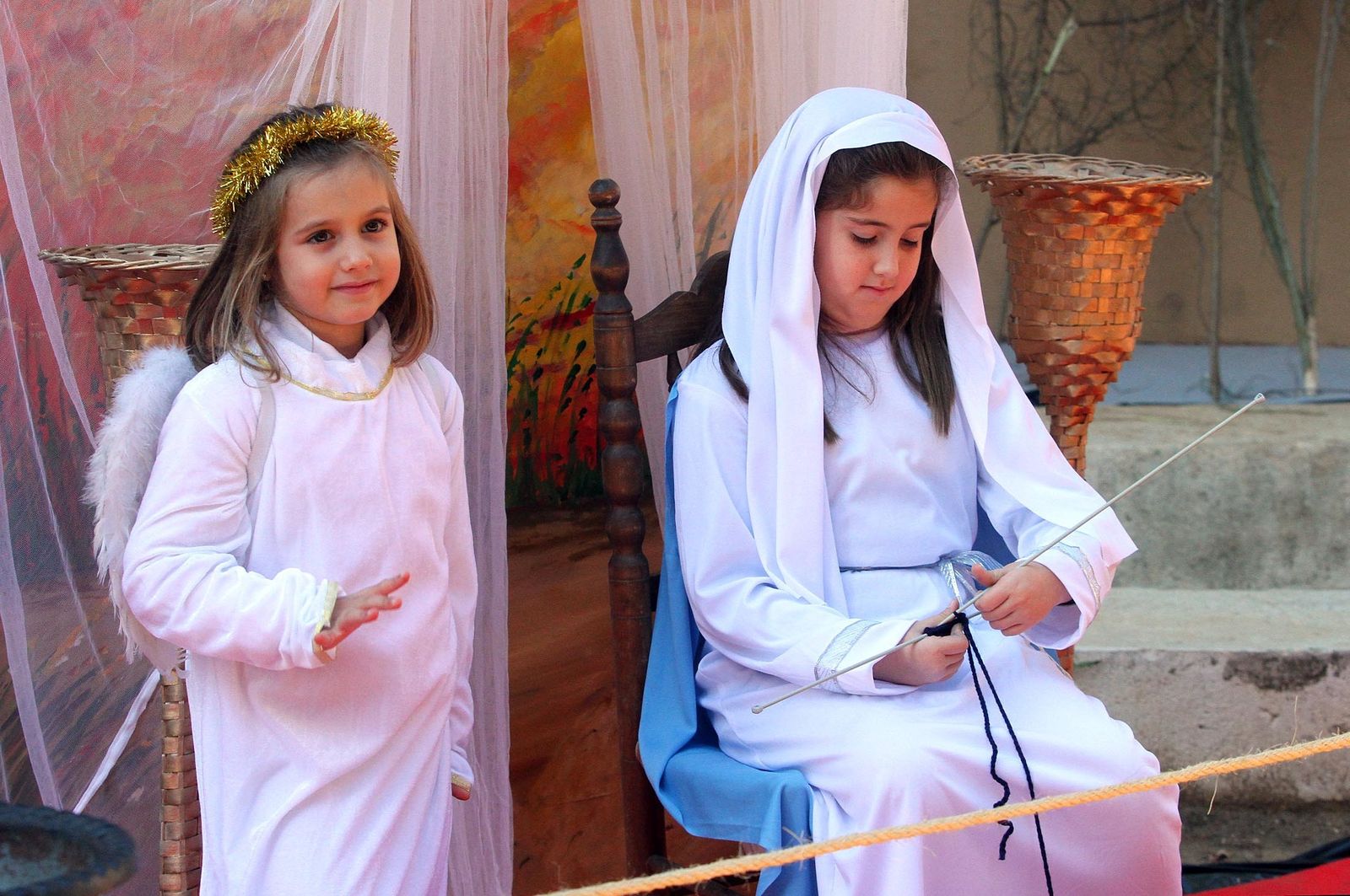 Imágenes del Belén viviente del Colegio María Inmaculada.
