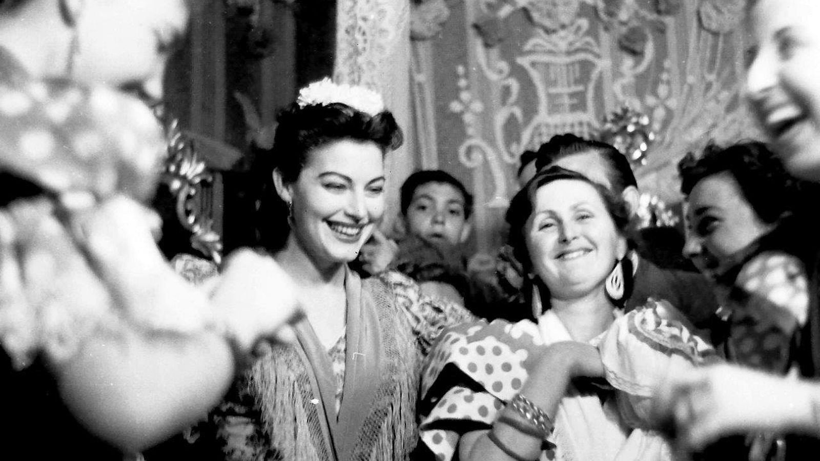 La mítica foto de Gelán con Ava Gadner en la caseta de Luis Arenas. La Feria estaba aún en el Prado.