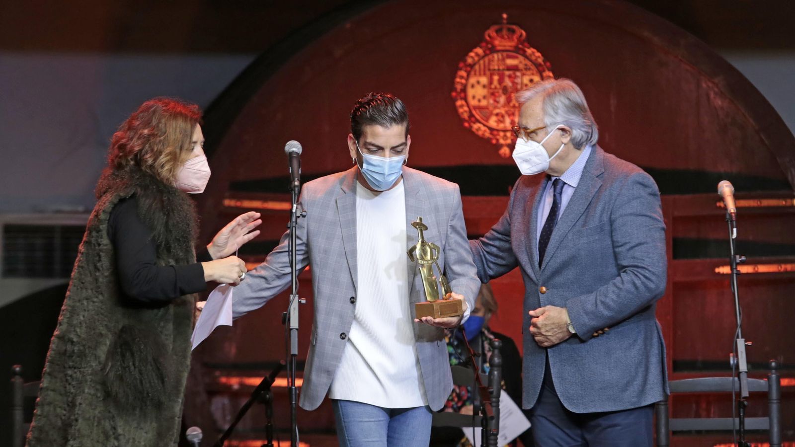 David Coria, con Isamay Benavente y Francisco Camas.