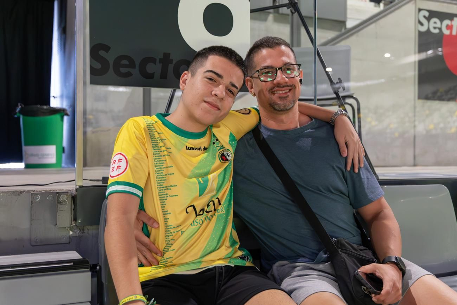 La puesta de largo de las secciones del Jaén Paraíso Interior FS